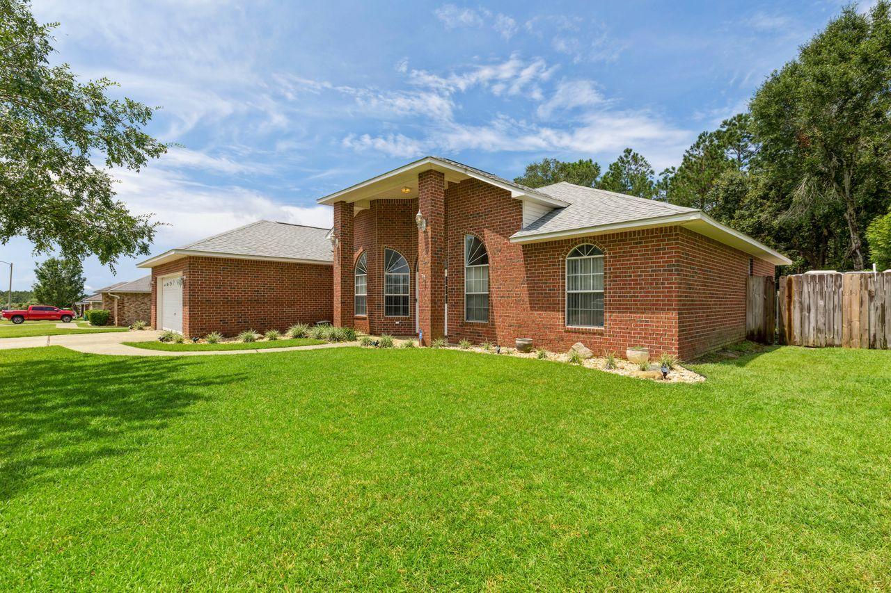 WOODSIDE ESTATES II - Residential