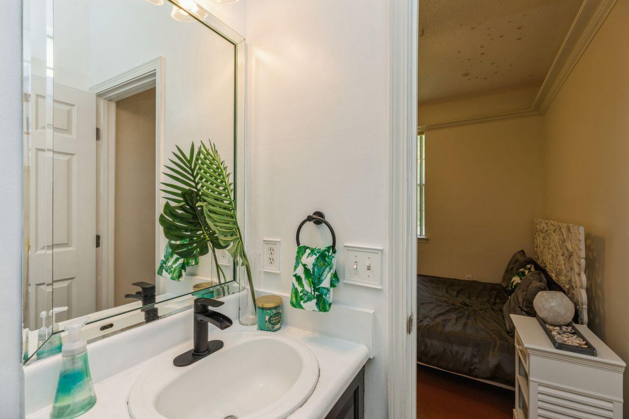 WOODSIDE ESTATES II - Residential