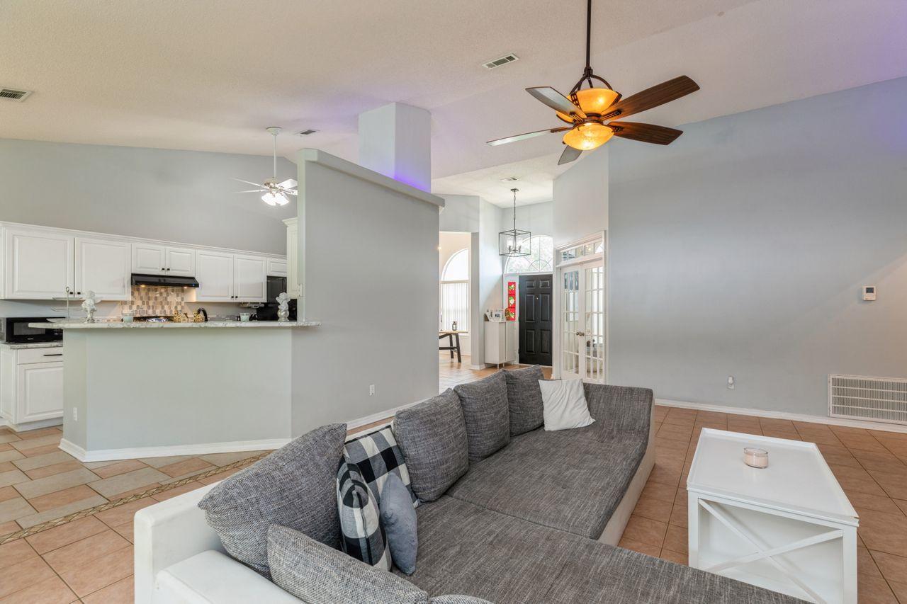 WOODSIDE ESTATES II - Residential