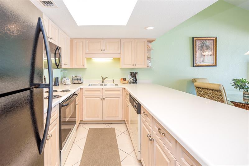 DESTIN BEACH CLUB - Residential