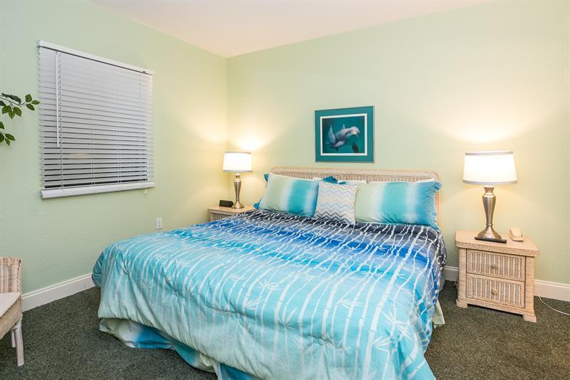 DESTIN BEACH CLUB - Residential