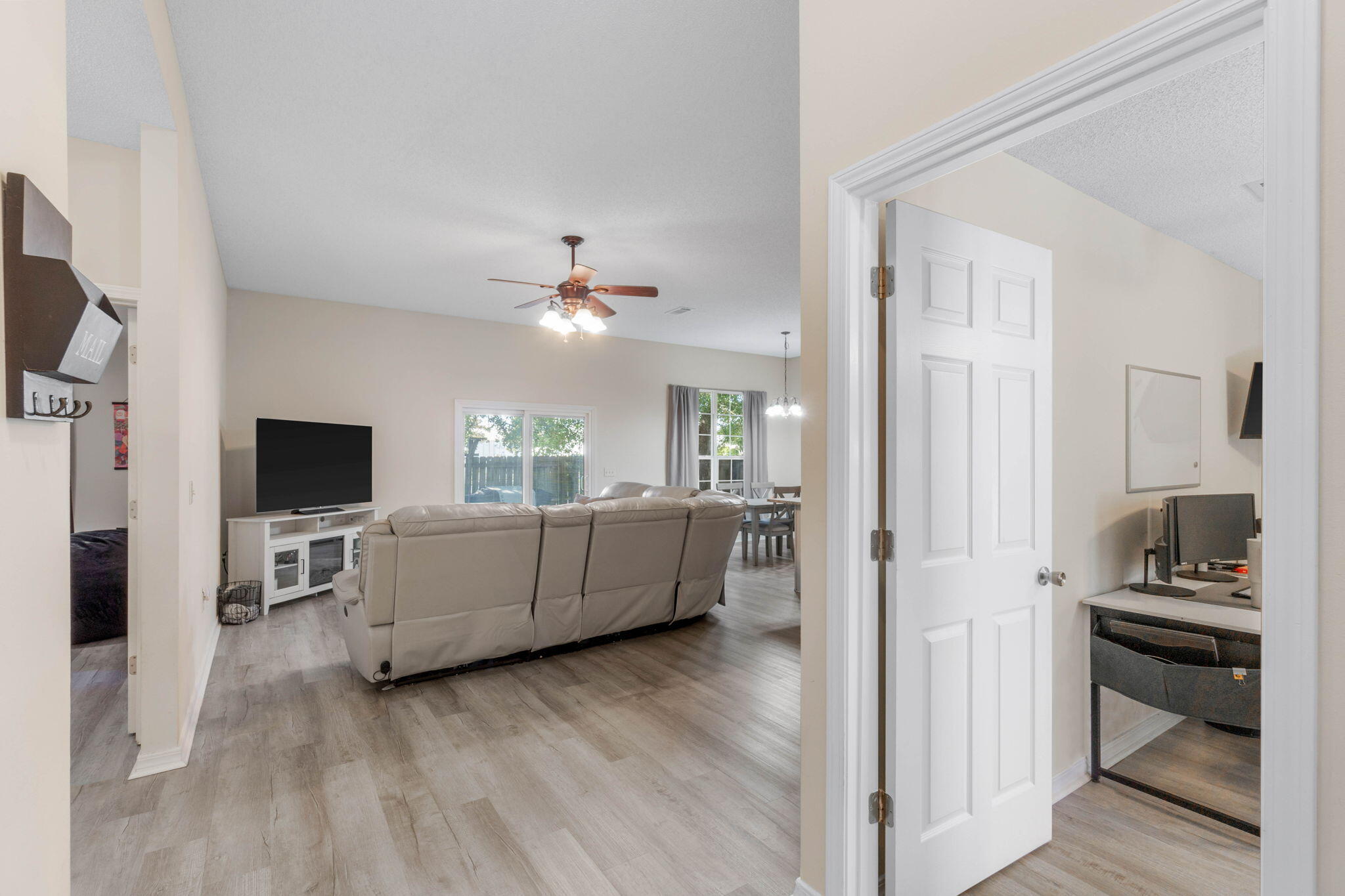 BRADYS S/D - Residential