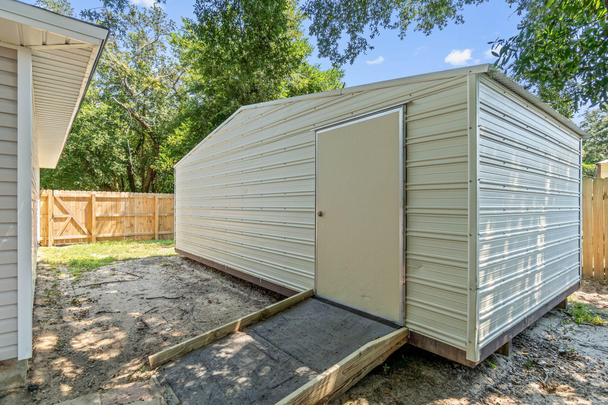 BRADYS S/D - Residential