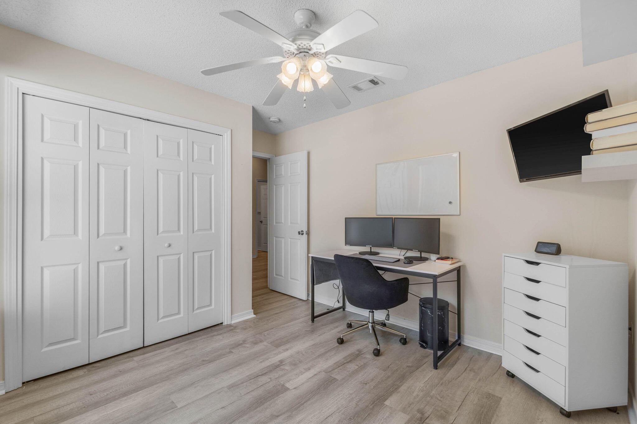 BRADYS S/D - Residential