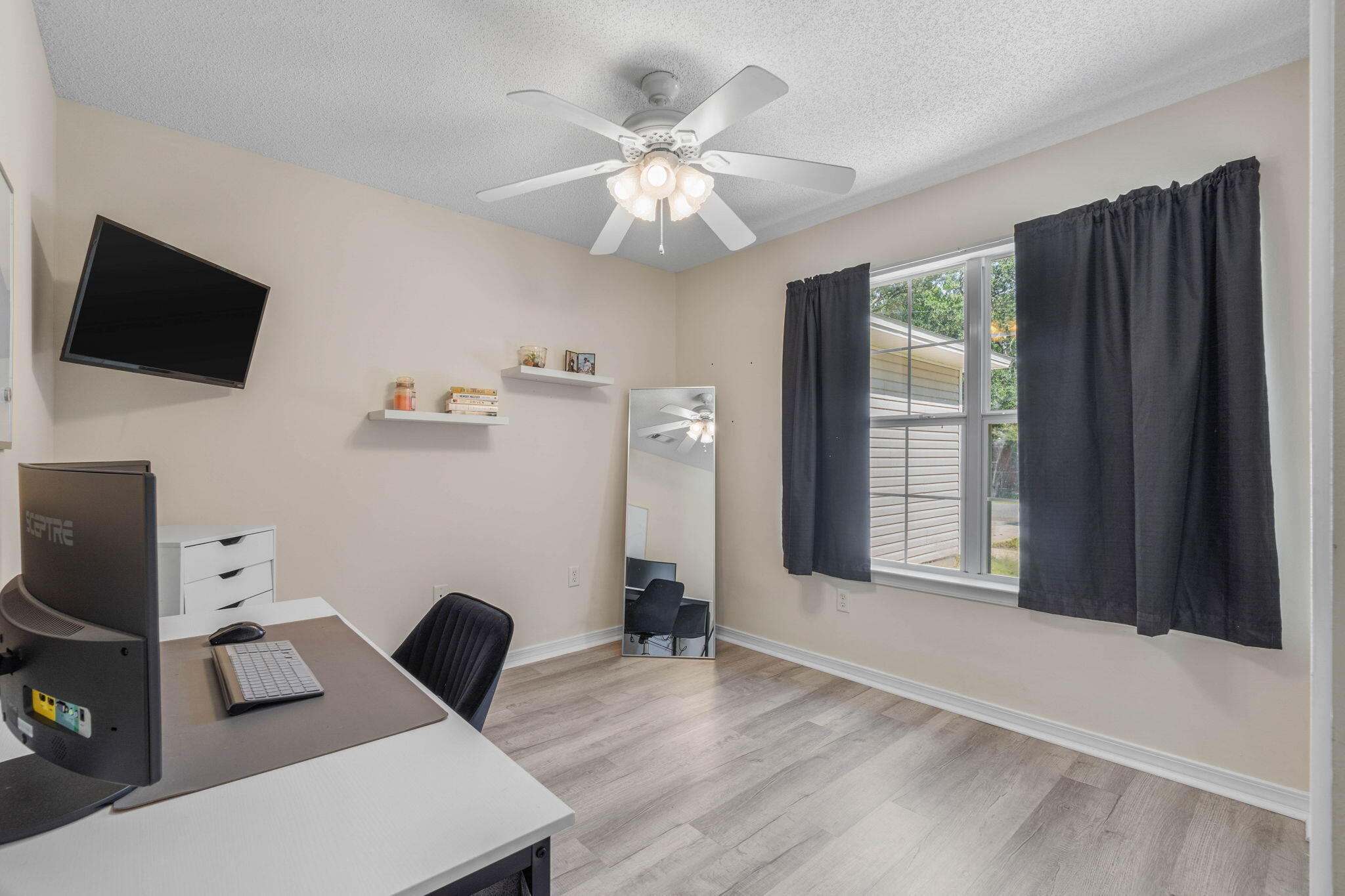 BRADYS S/D - Residential