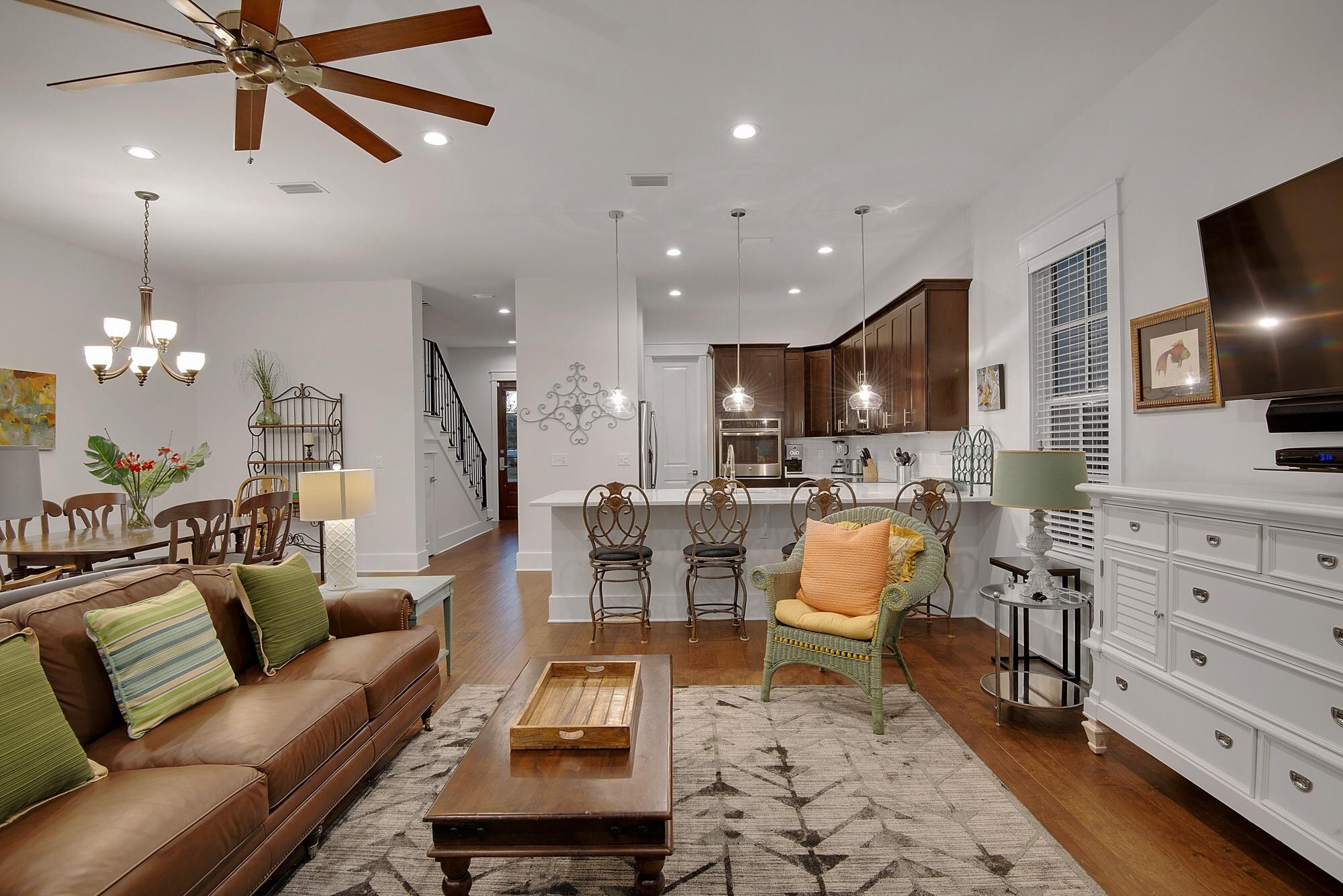 VILLA LAGO - Residential