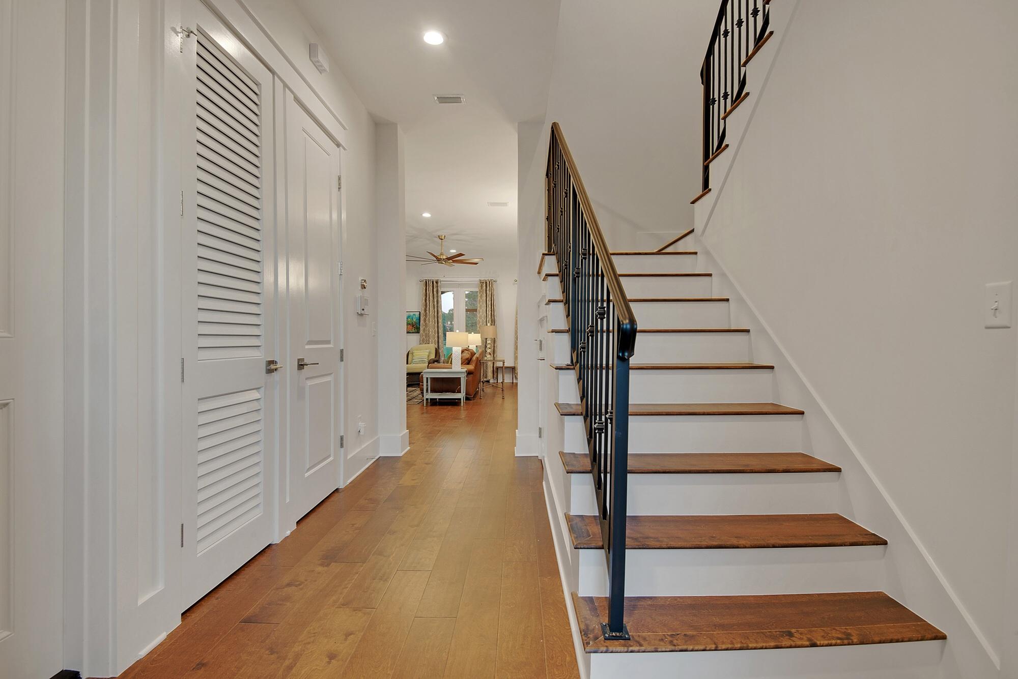 VILLA LAGO - Residential