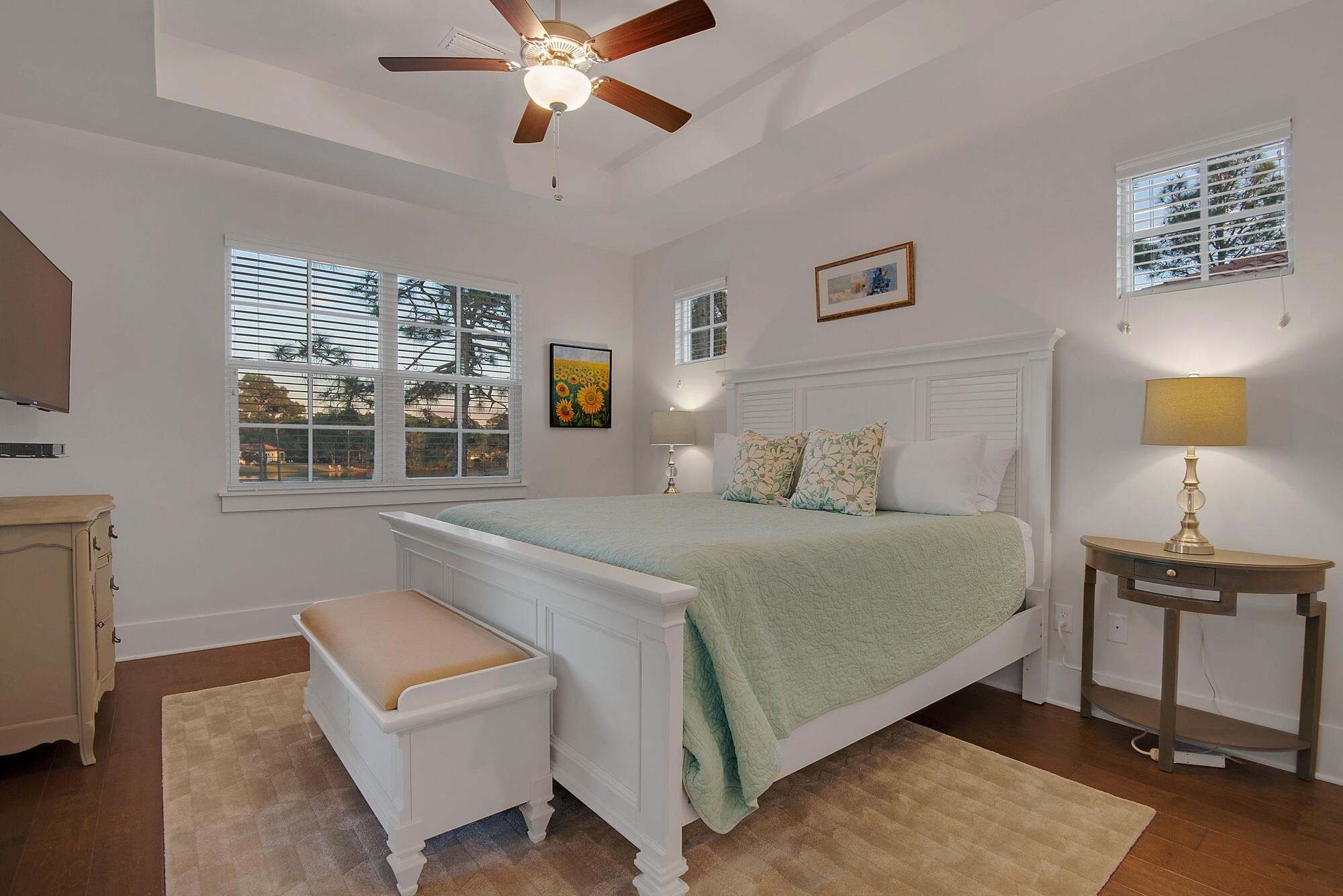 VILLA LAGO - Residential