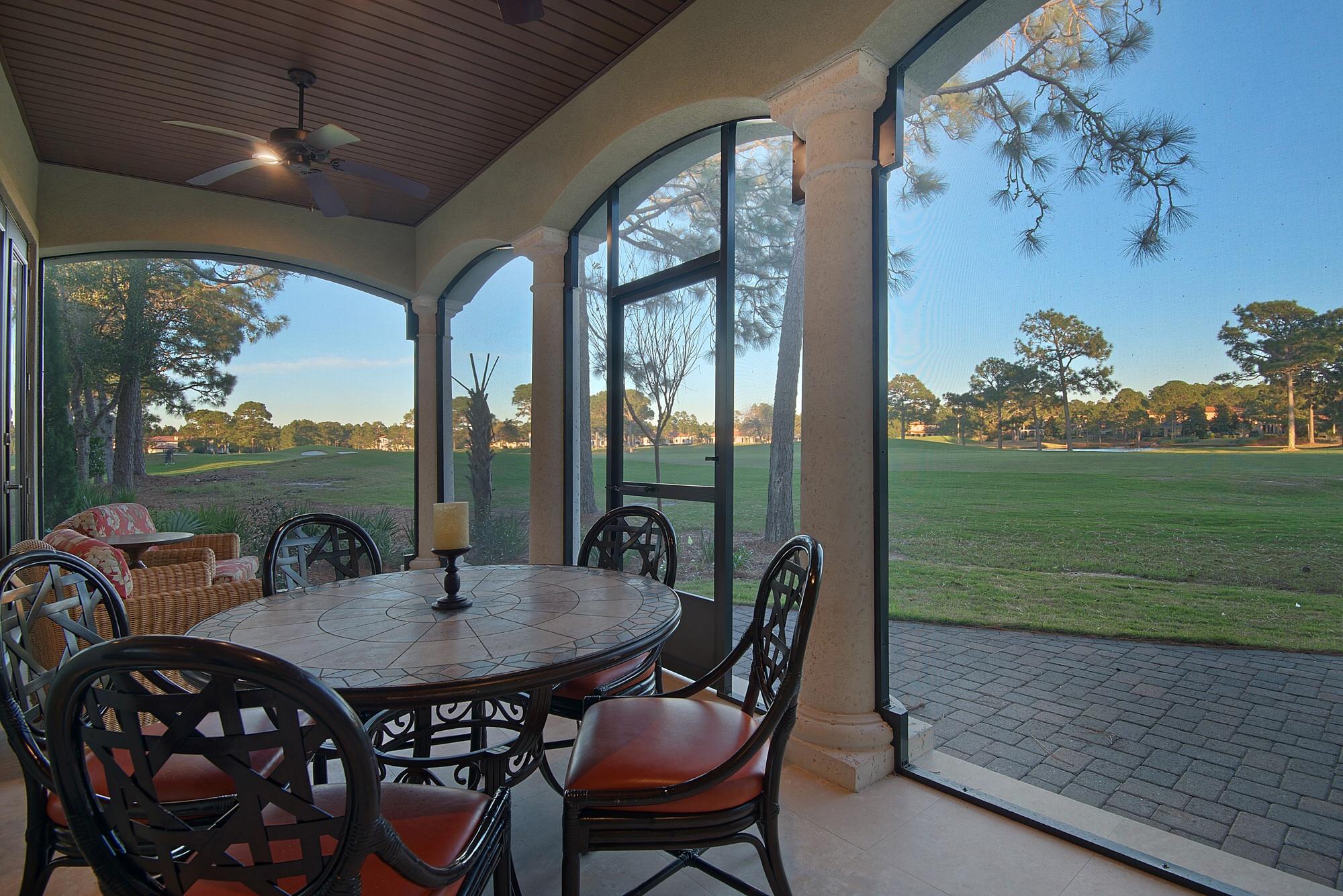 VILLA LAGO - Residential