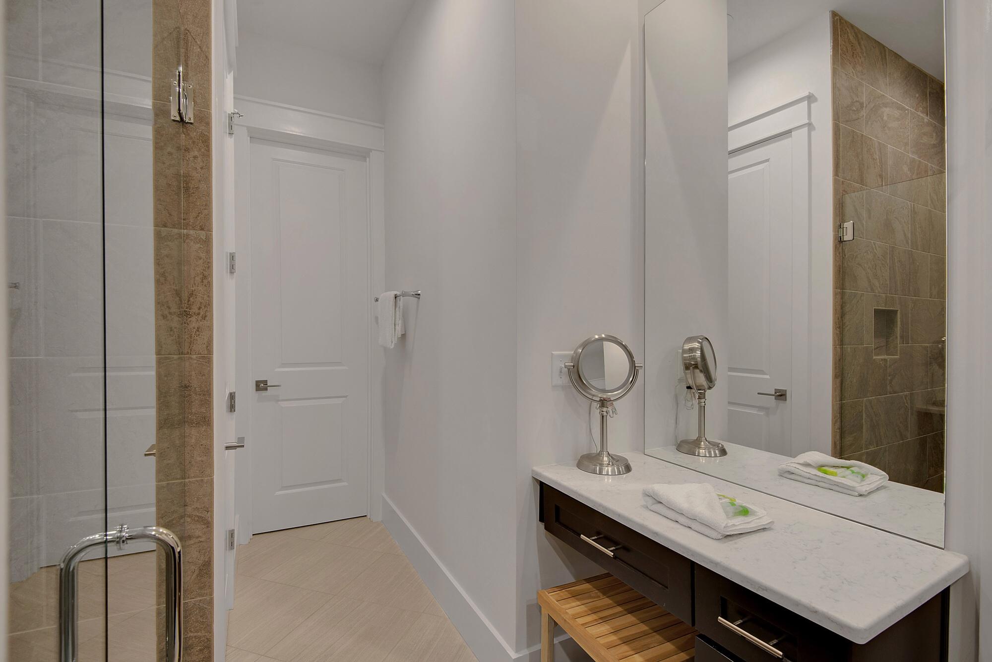 VILLA LAGO - Residential