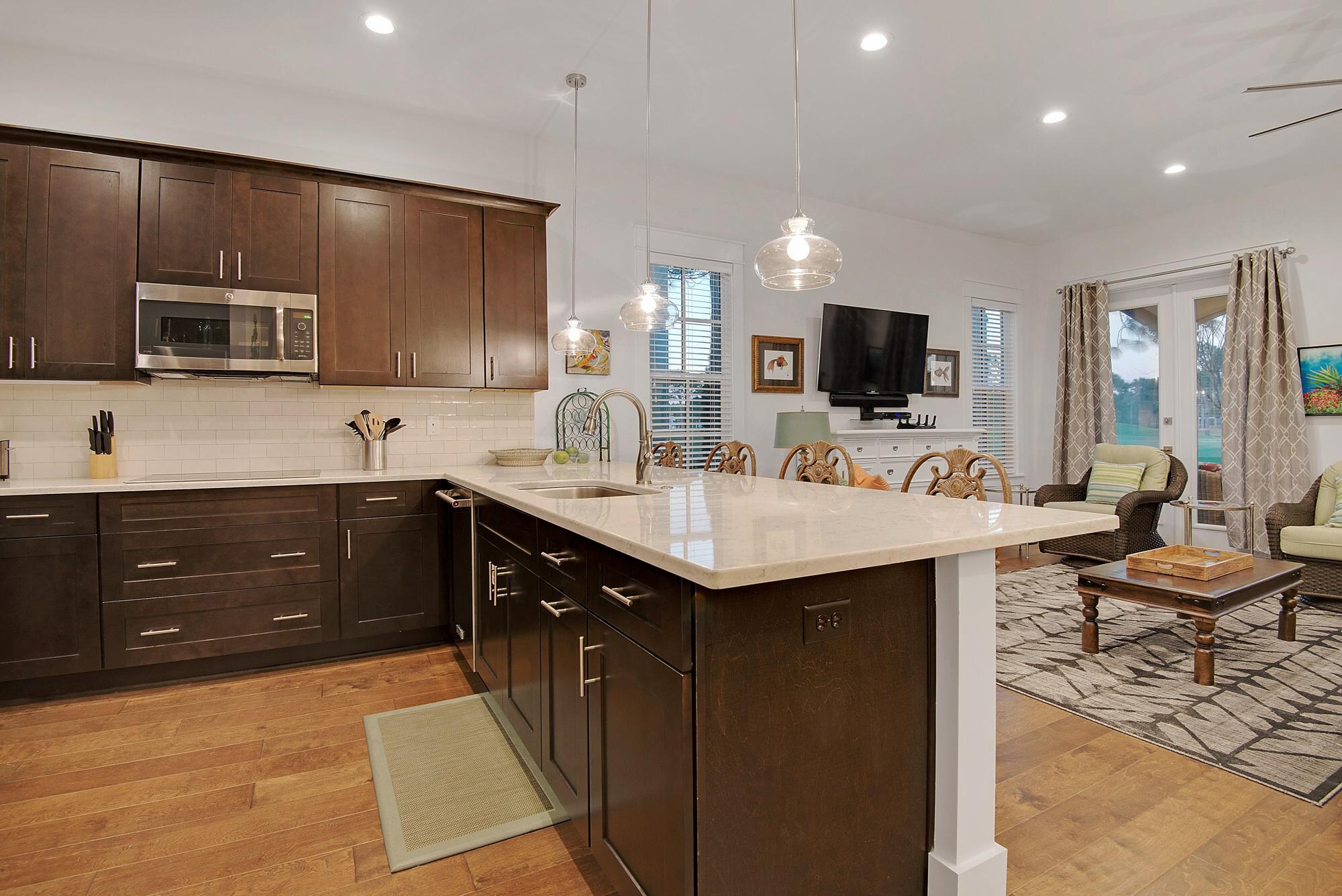 VILLA LAGO - Residential