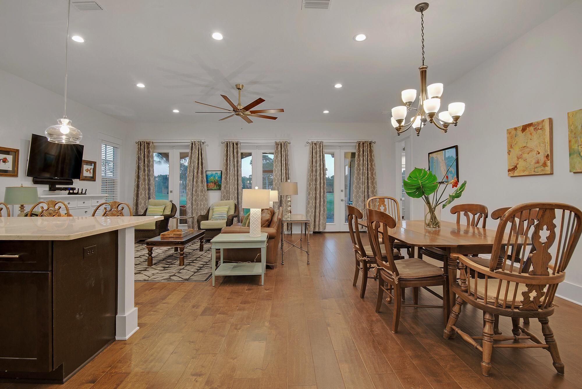 VILLA LAGO - Residential