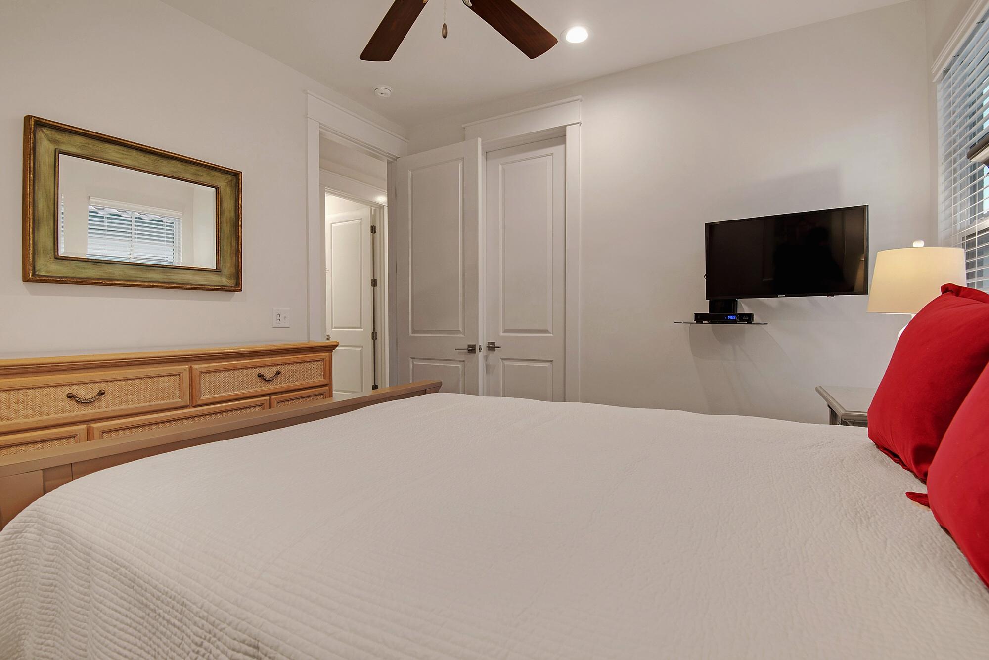 VILLA LAGO - Residential