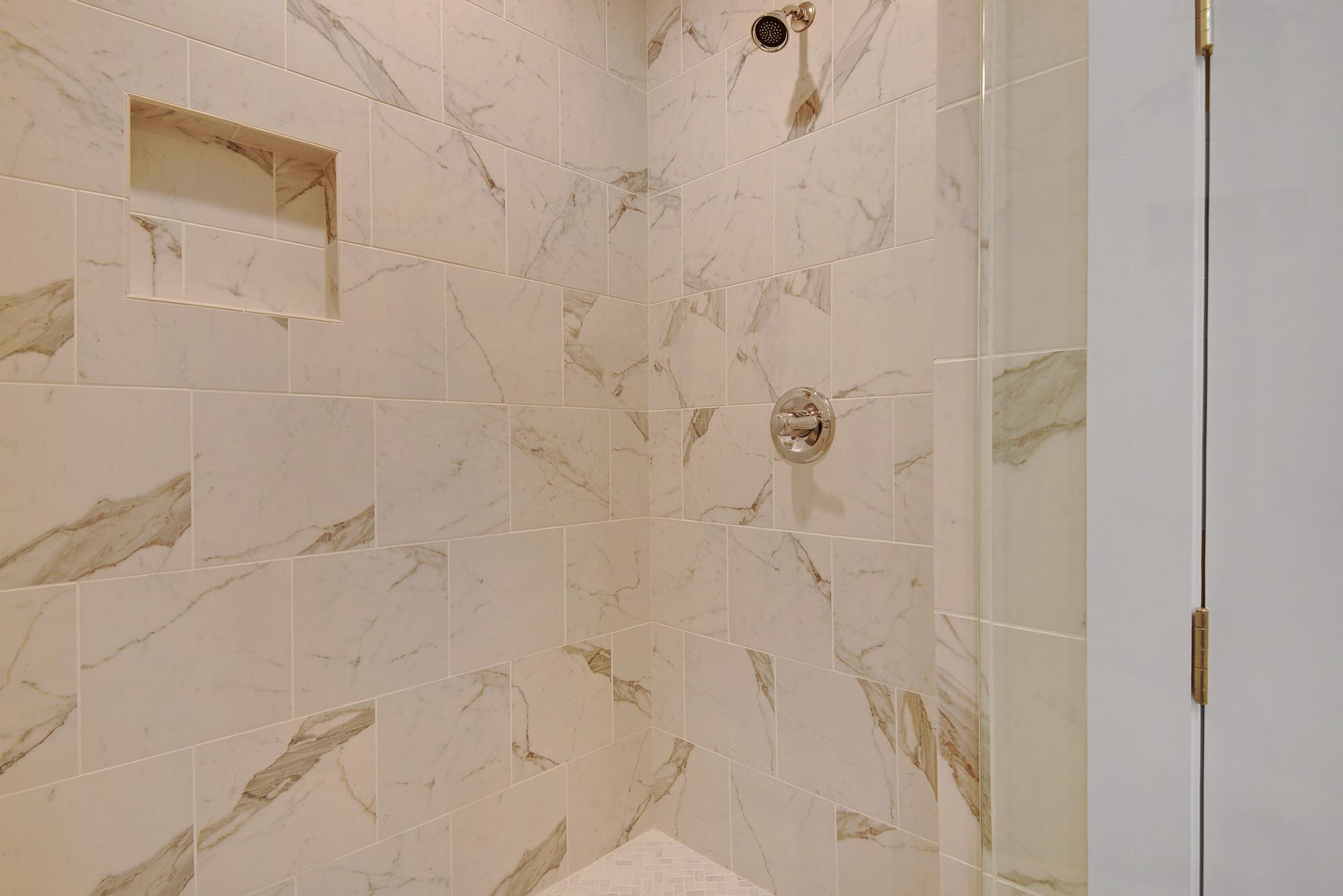 VILLA LAGO - Residential