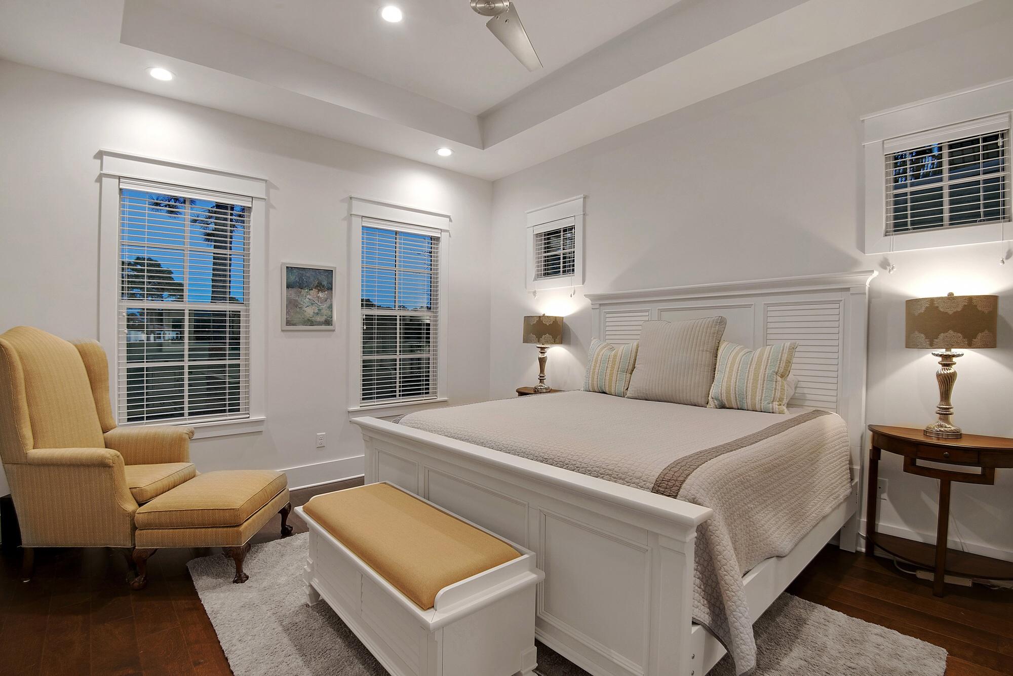 VILLA LAGO - Residential