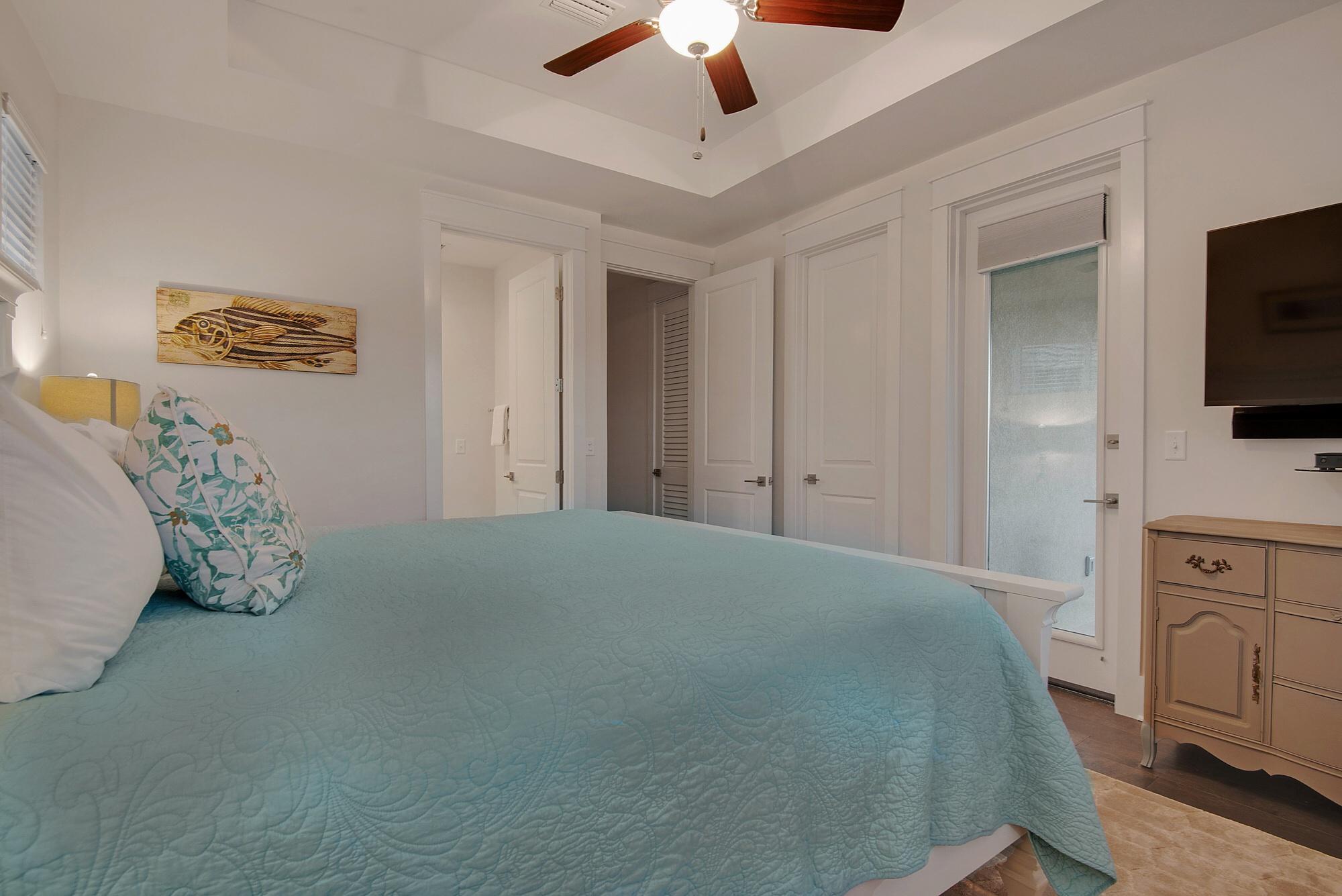 VILLA LAGO - Residential