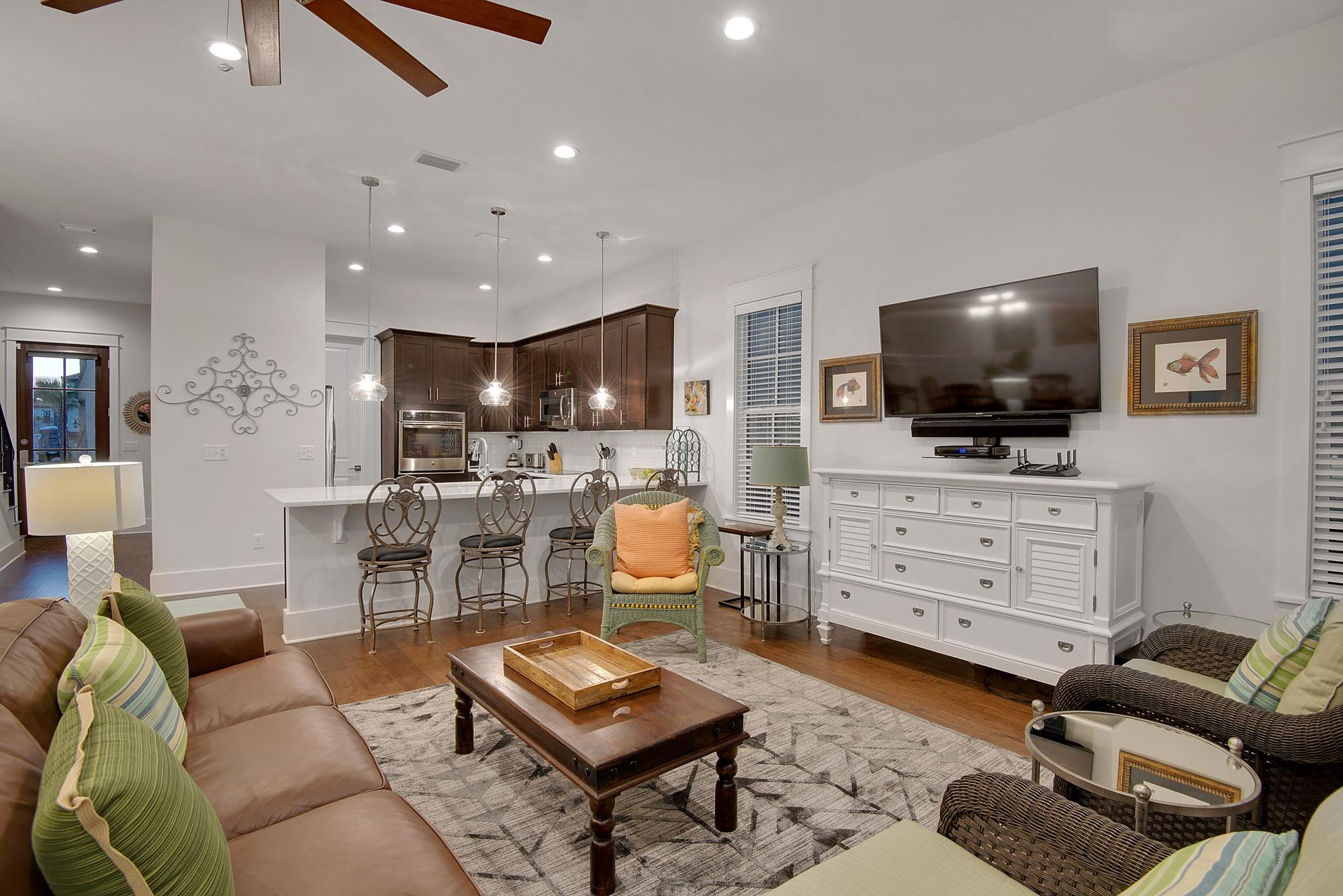 VILLA LAGO - Residential