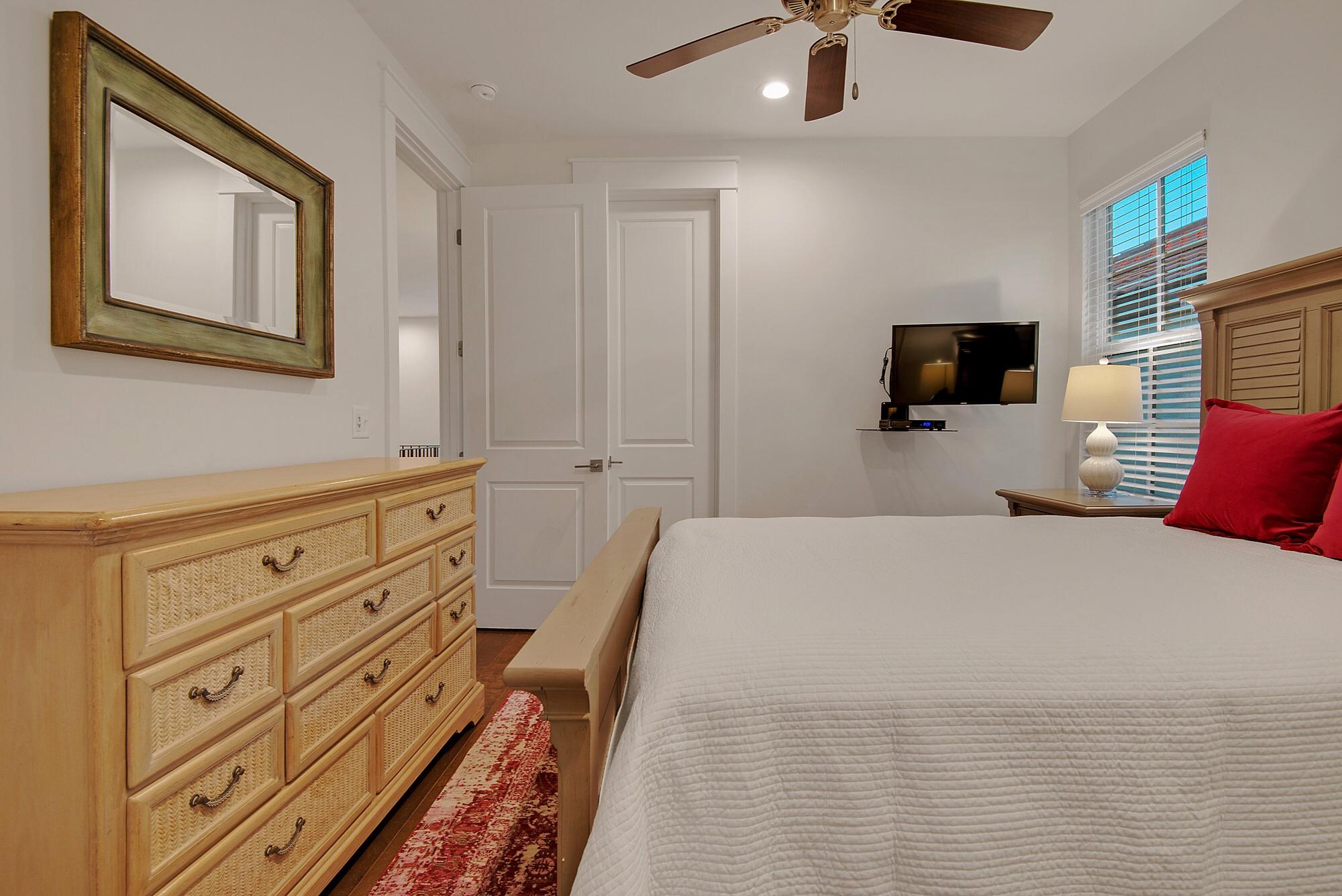 VILLA LAGO - Residential