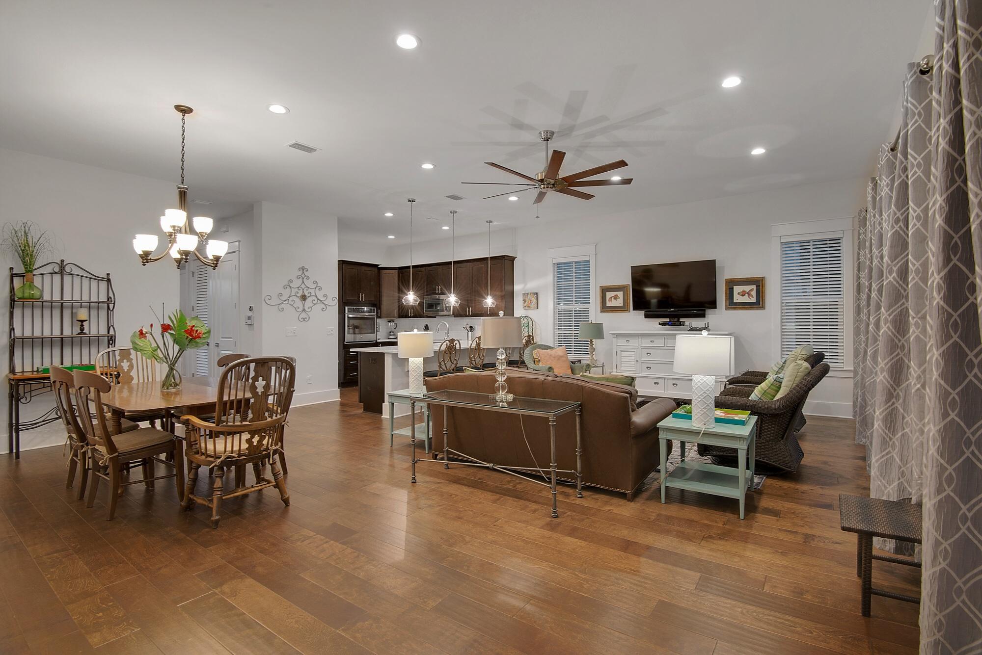 VILLA LAGO - Residential