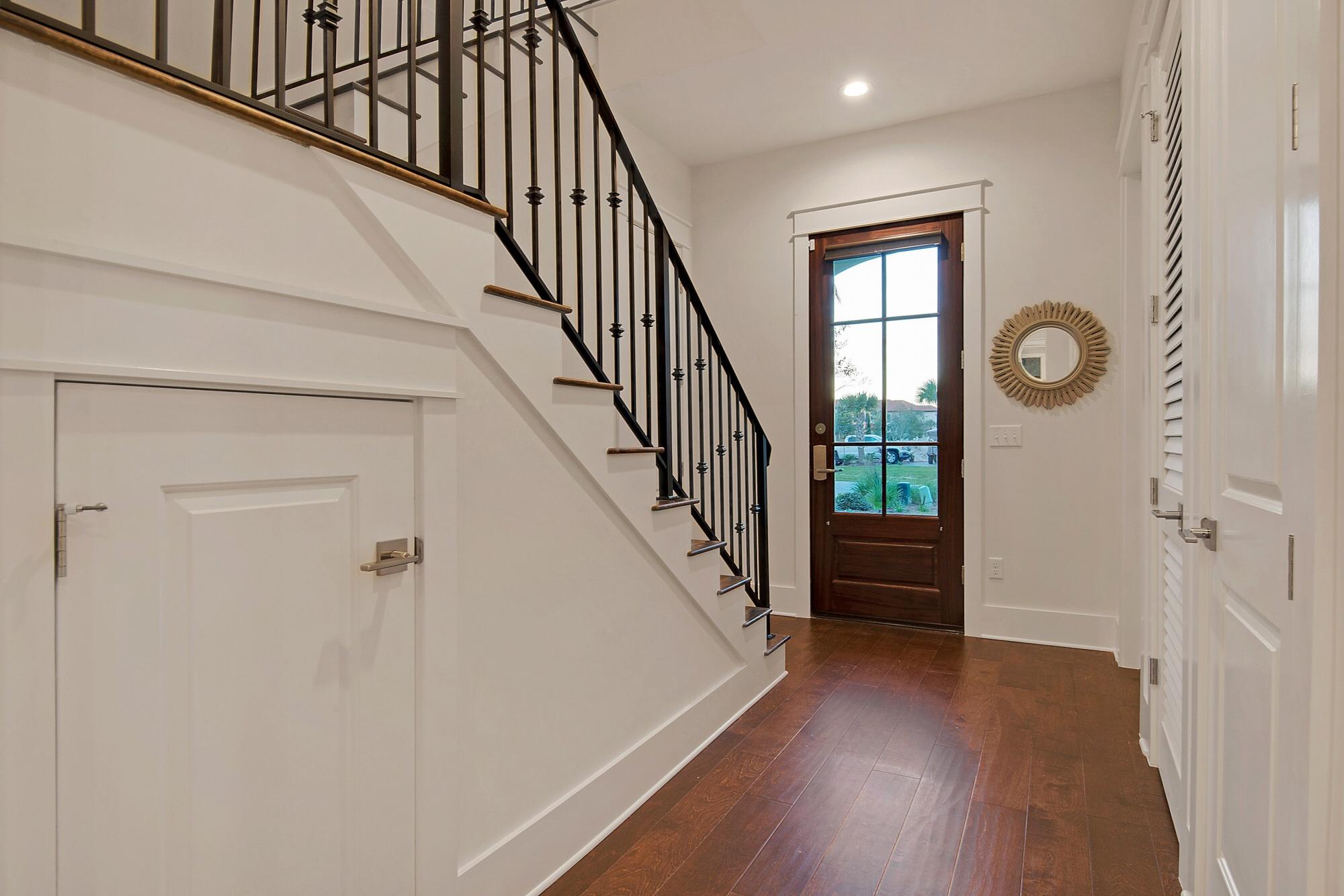 VILLA LAGO - Residential