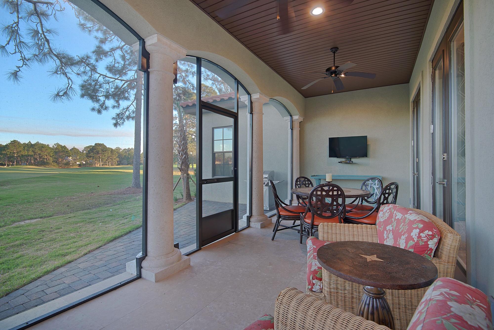 VILLA LAGO - Residential