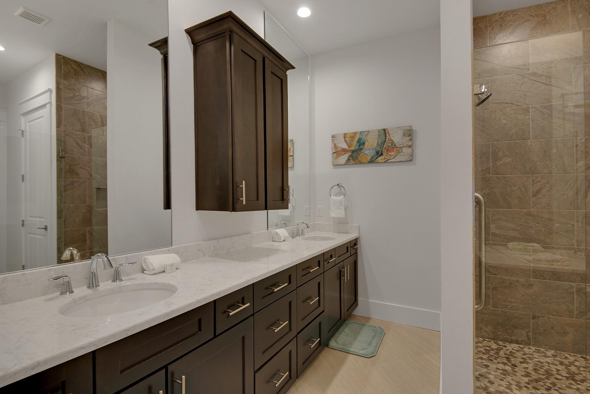 VILLA LAGO - Residential