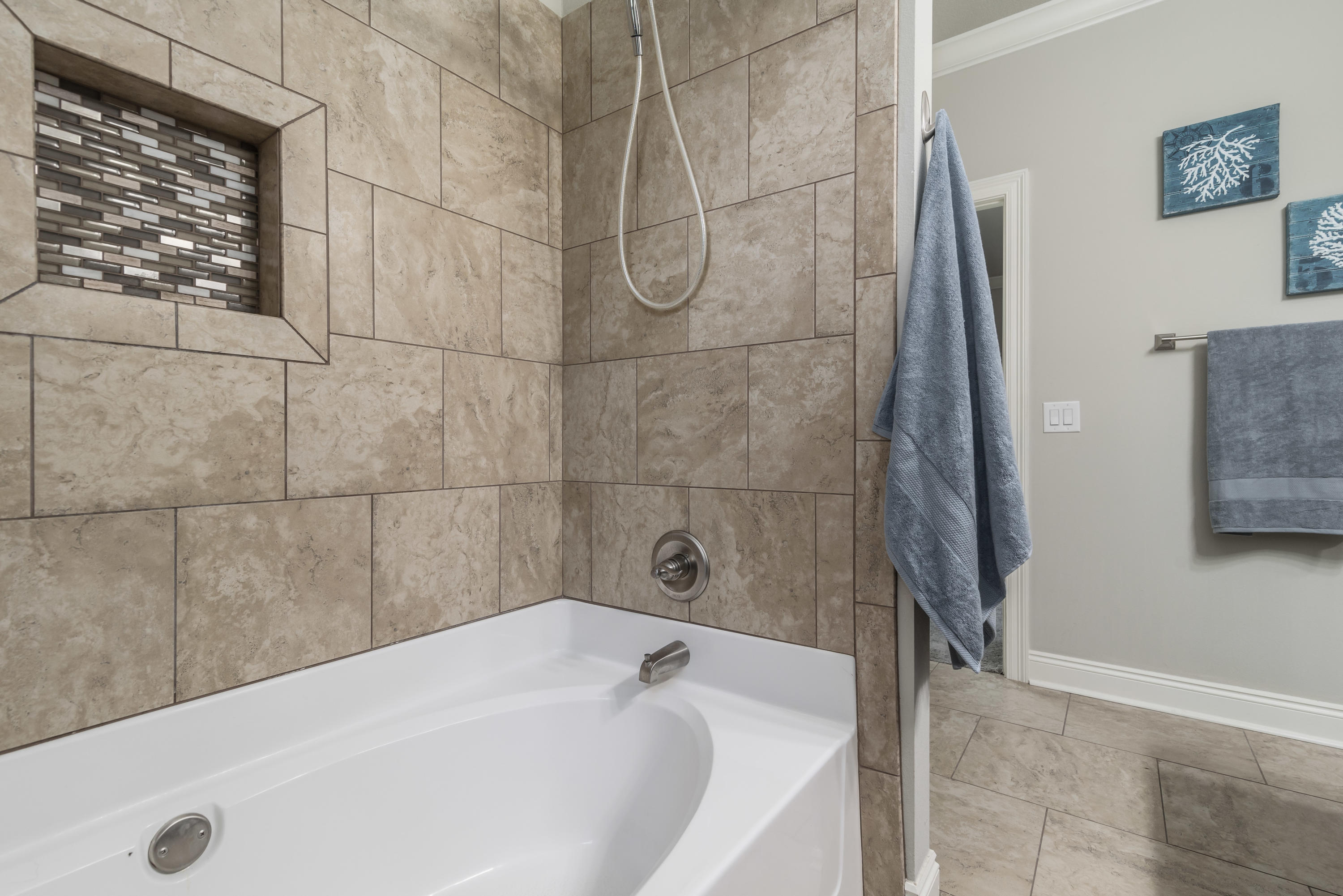 NAVARRE S/D 2ND ADDN - Residential