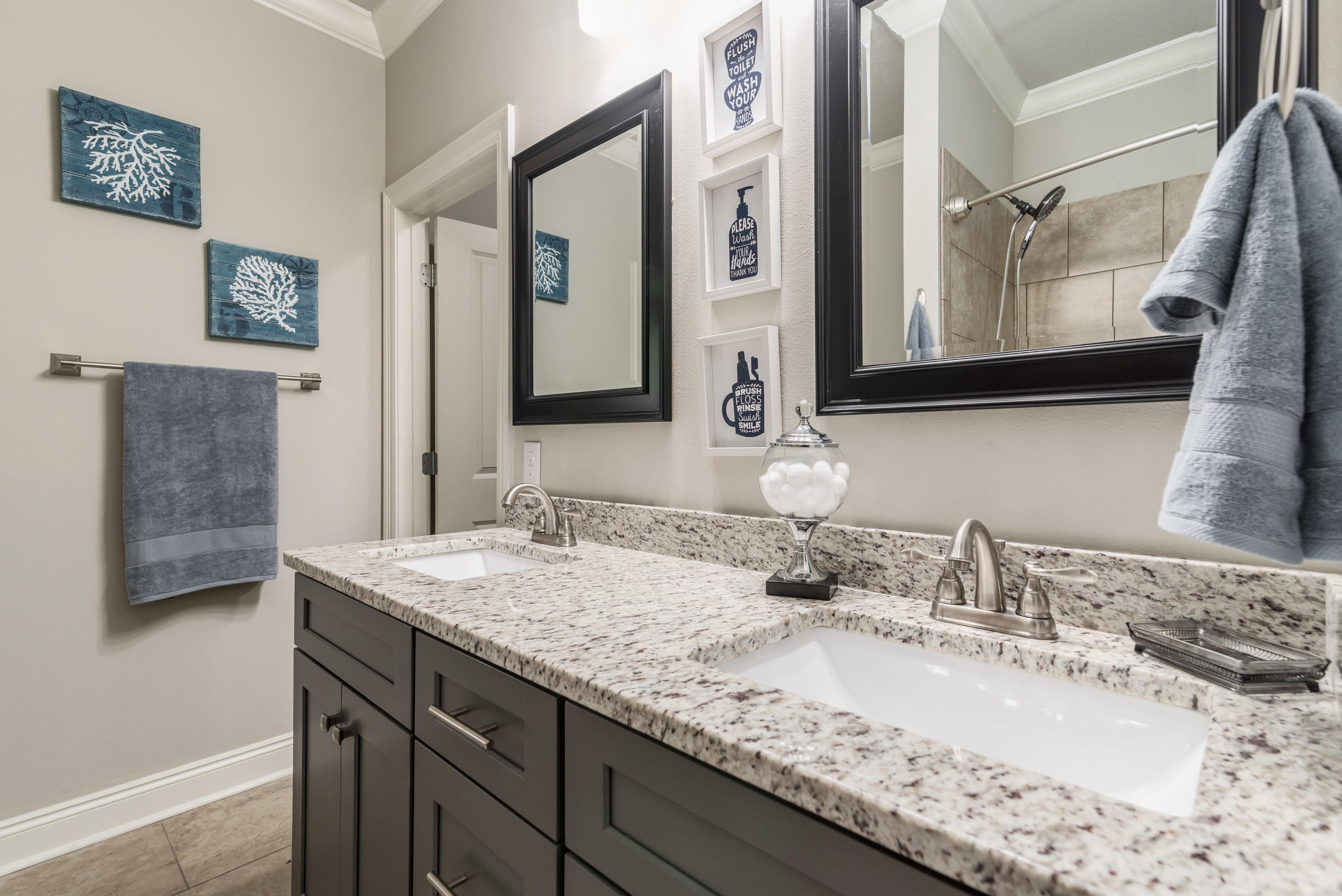 NAVARRE S/D 2ND ADDN - Residential