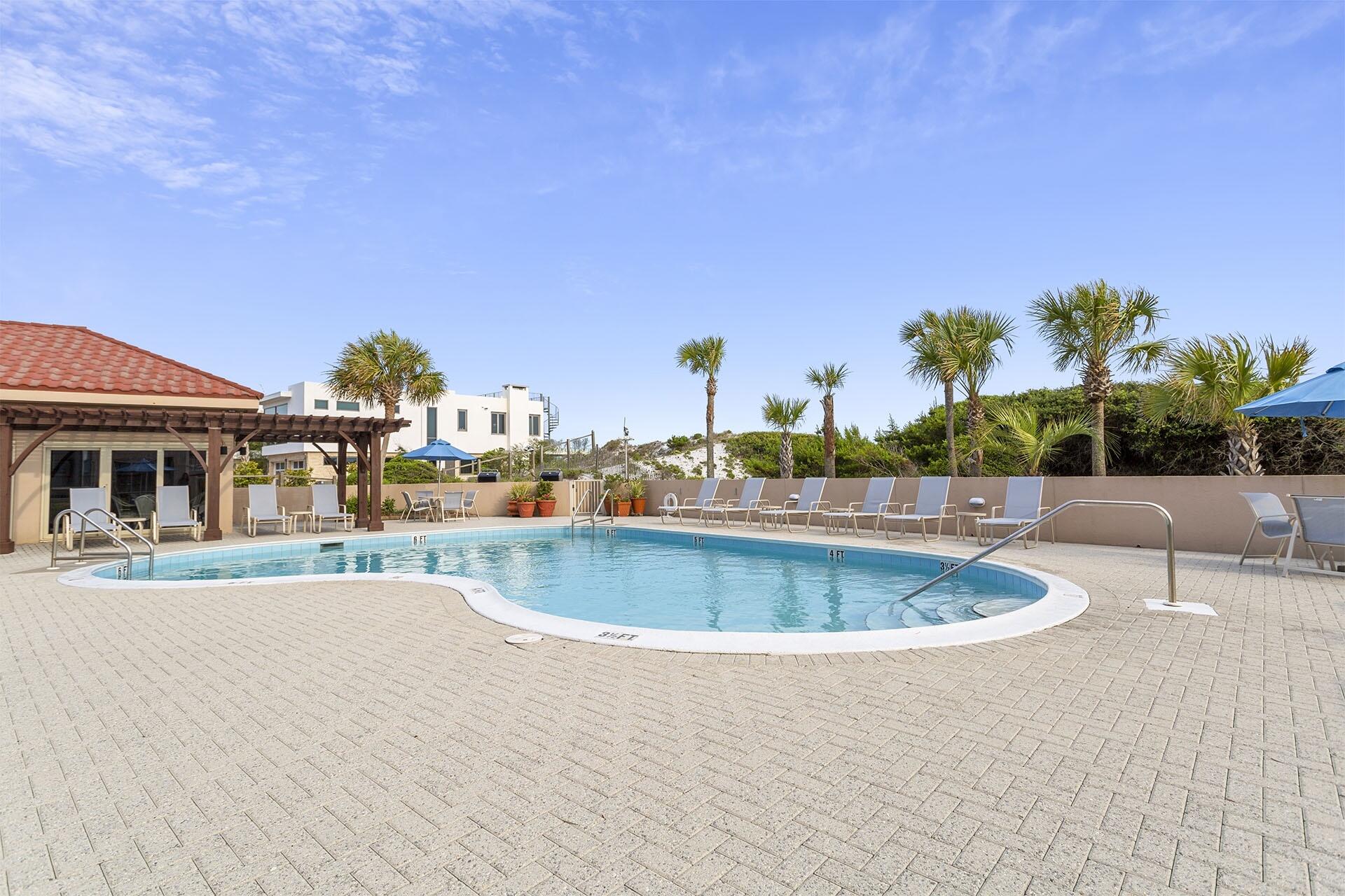 TOPS'L BEACH MANOR - Residential