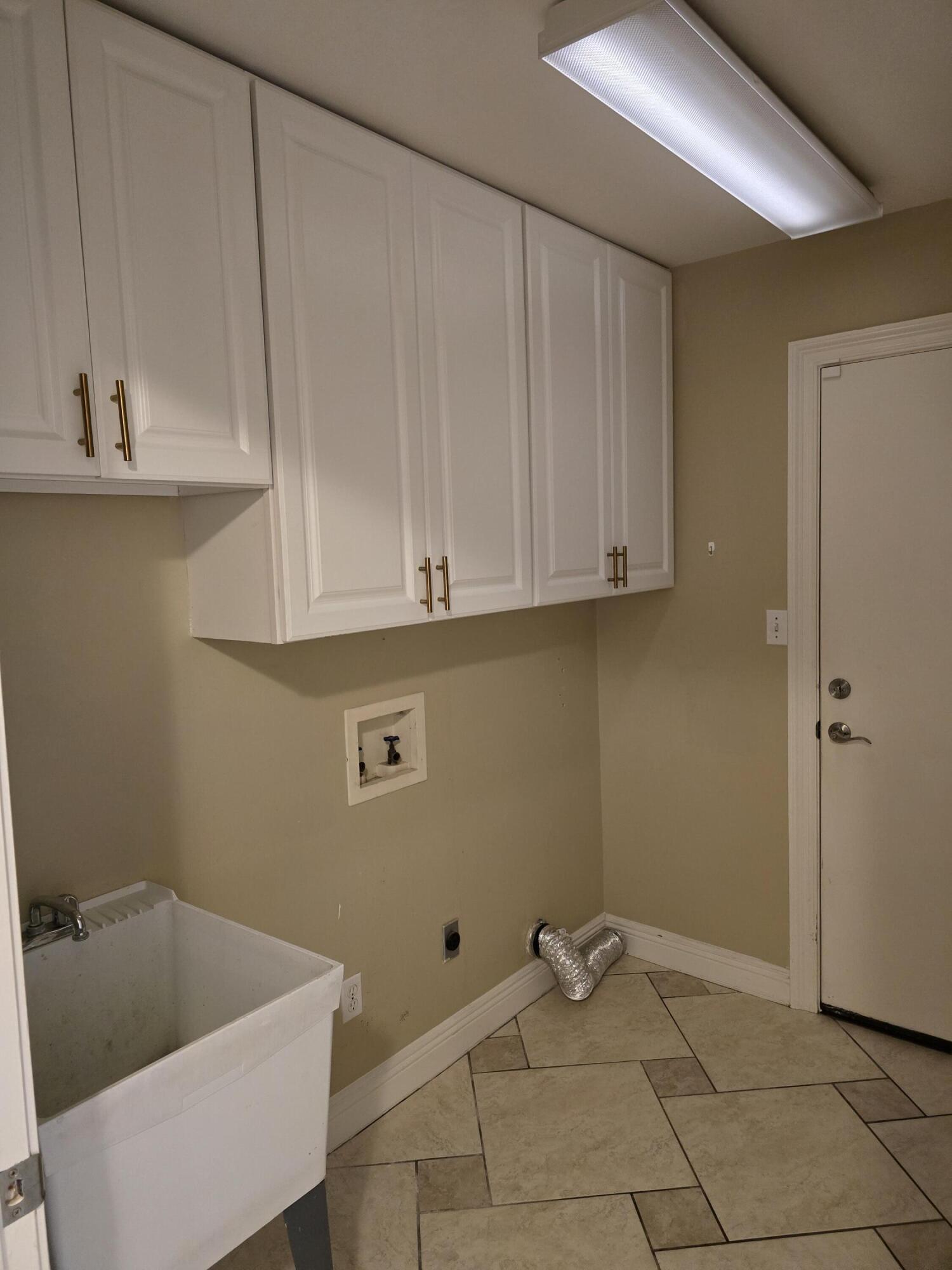 WINDSOR FOREST - Residential