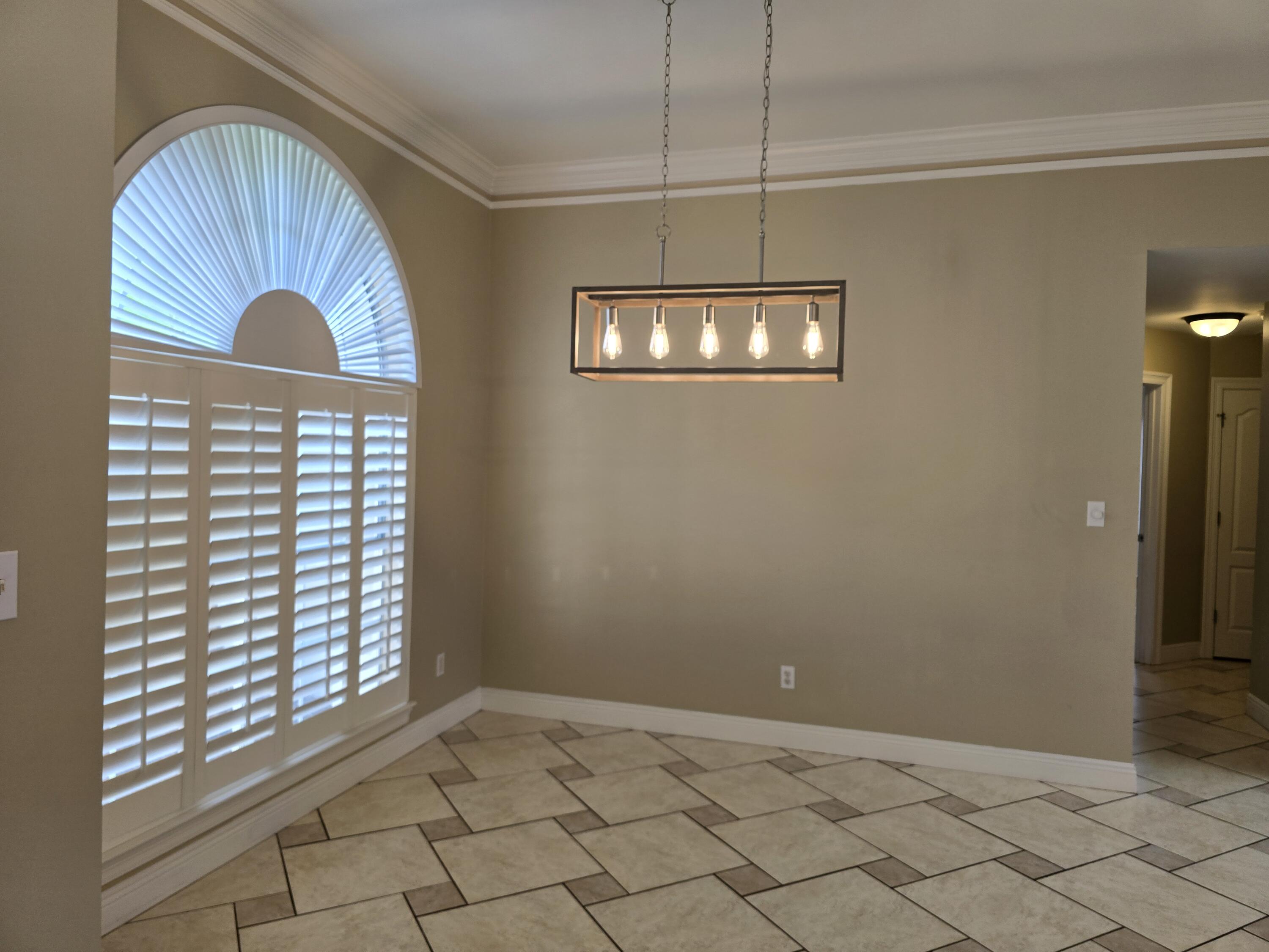 WINDSOR FOREST - Residential