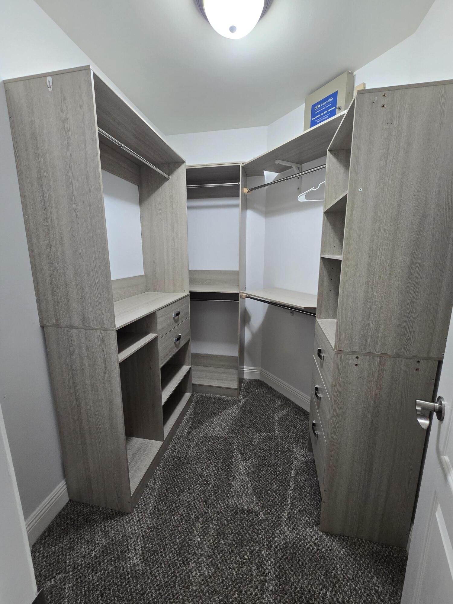 WINDSOR FOREST - Residential