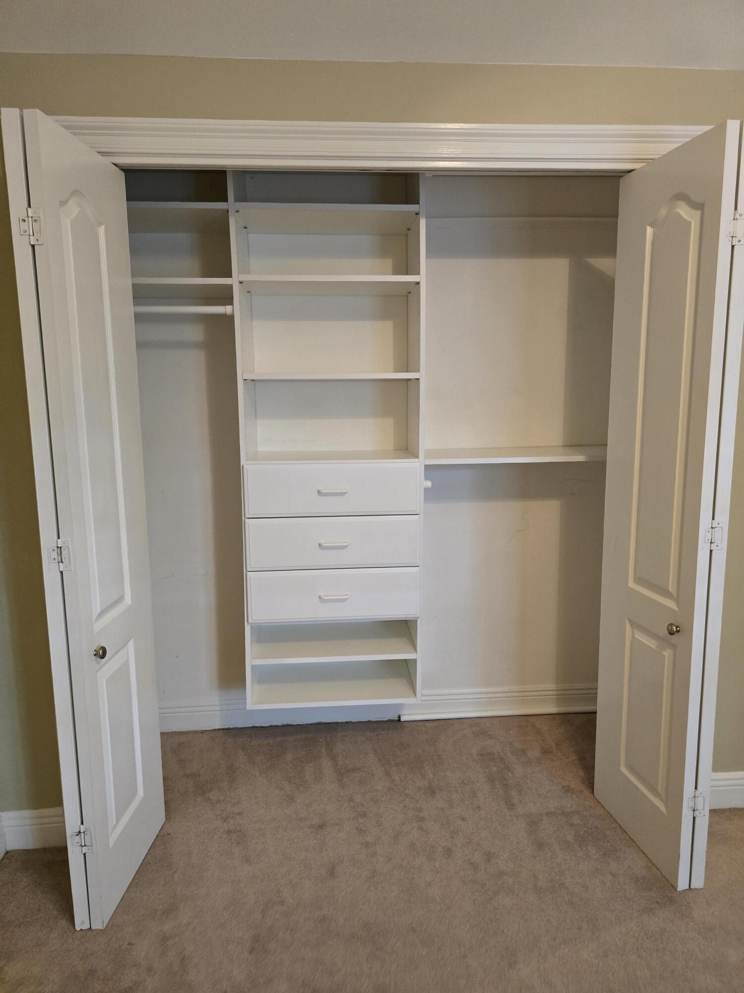 WINDSOR FOREST - Residential