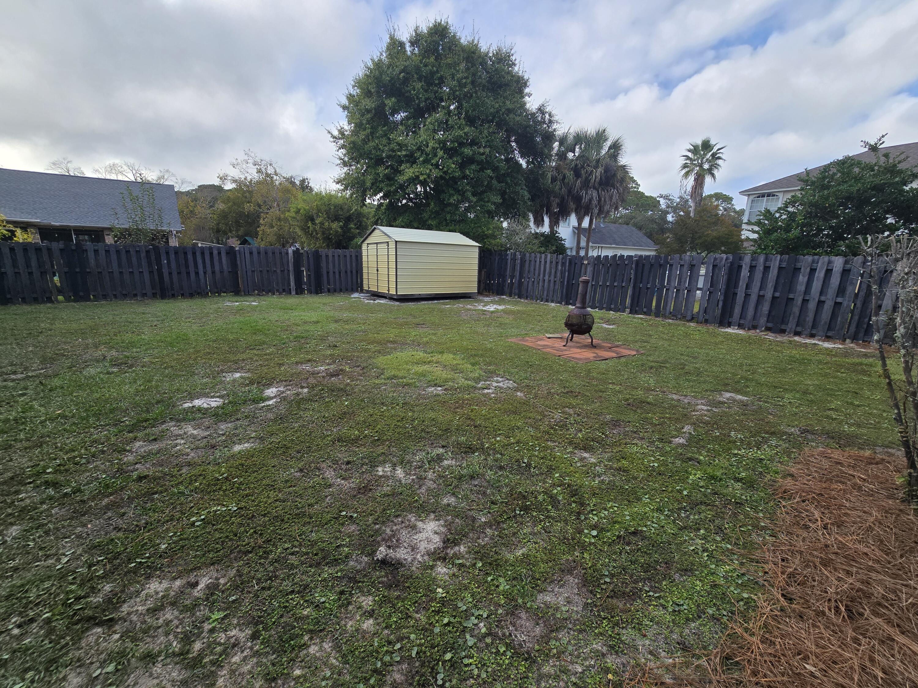 WINDSOR FOREST - Residential