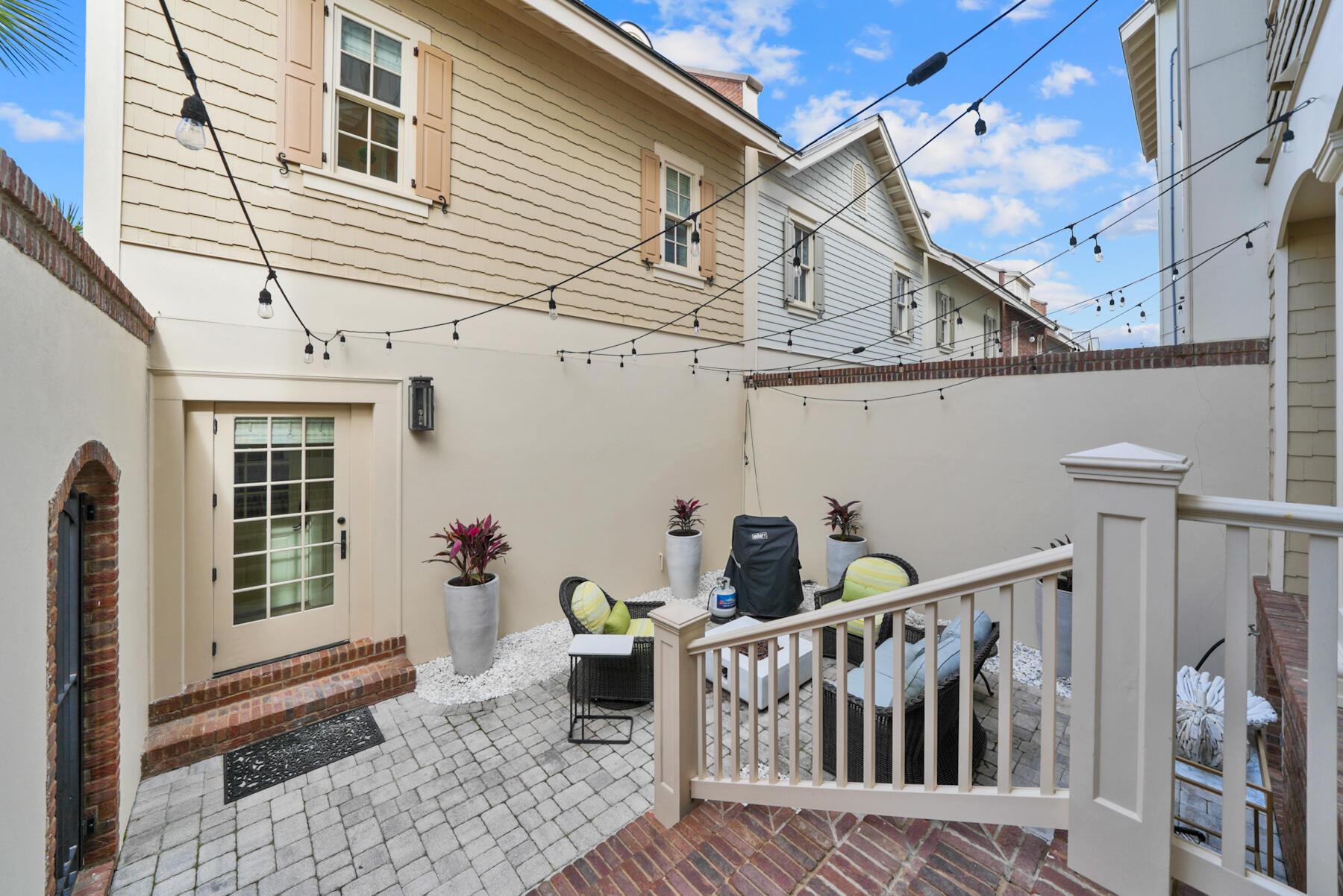 PROMINENCE/LUXURY TOWNHOMES - Residential