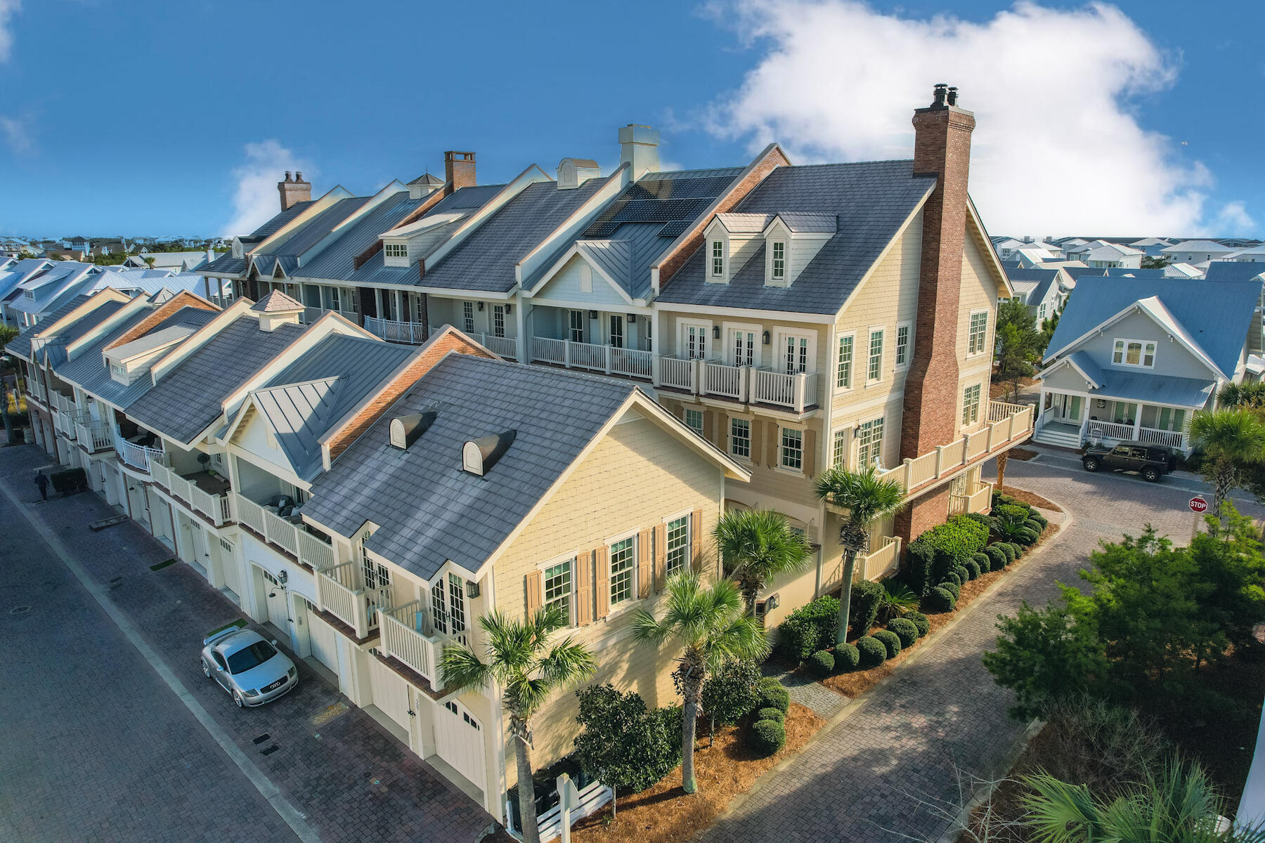 PROMINENCE/LUXURY TOWNHOMES - Residential