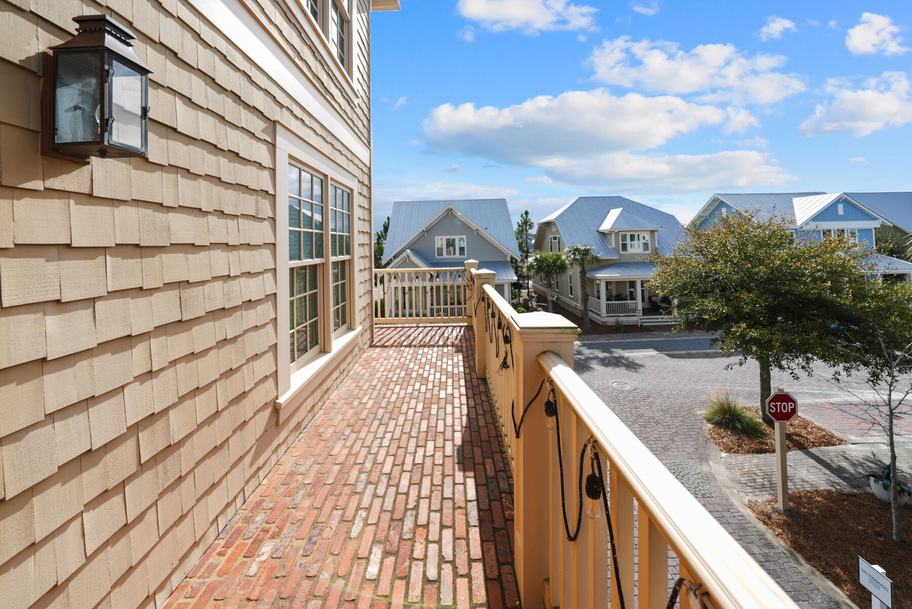 PROMINENCE/LUXURY TOWNHOMES - Residential