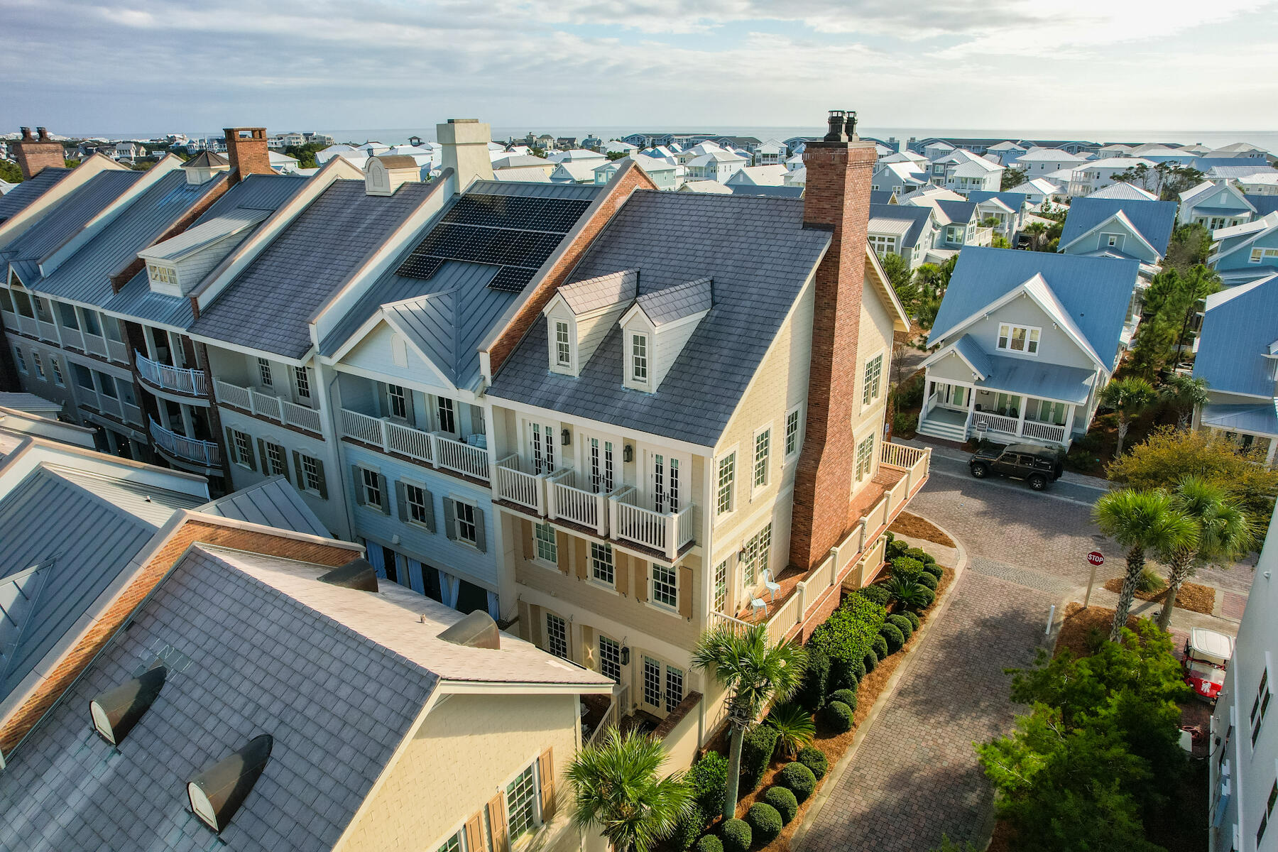 PROMINENCE/LUXURY TOWNHOMES - Residential