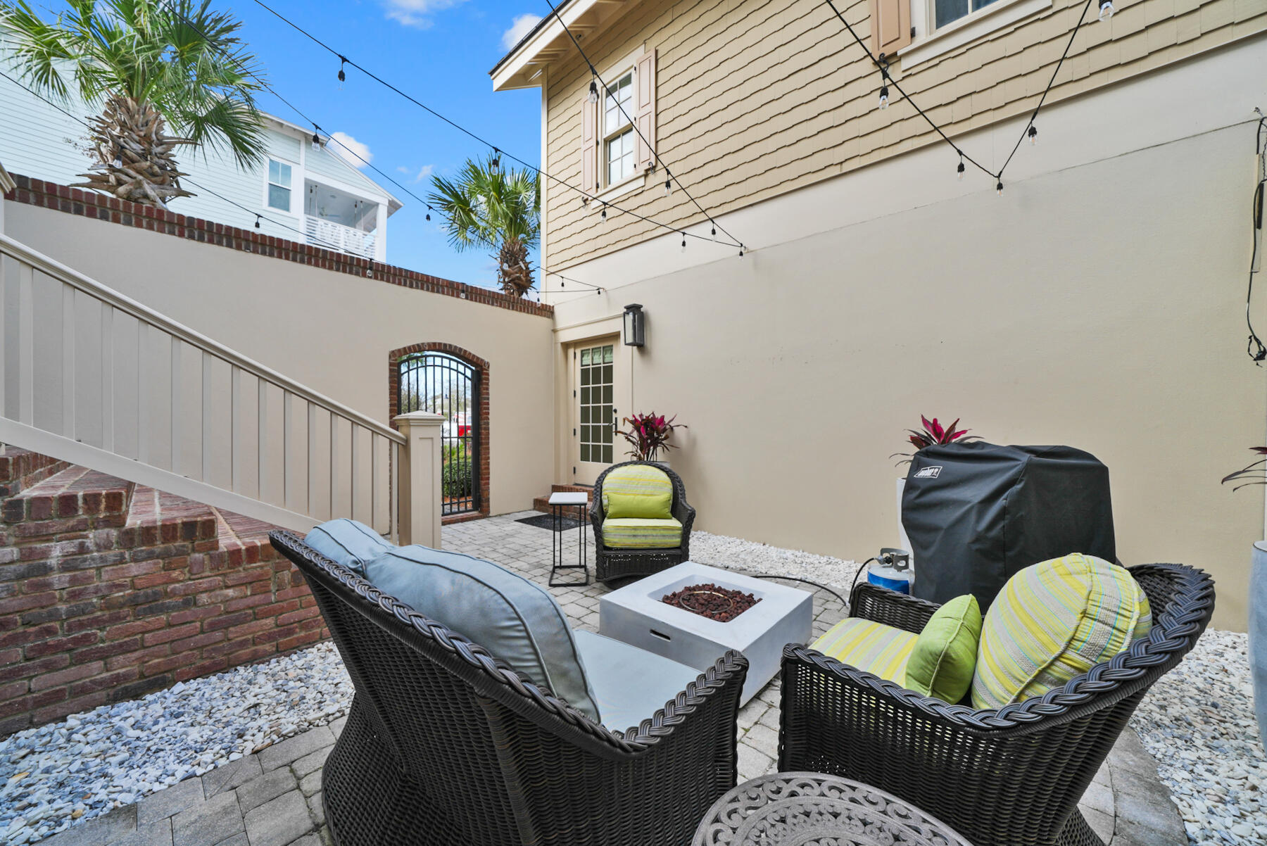 PROMINENCE/LUXURY TOWNHOMES - Residential
