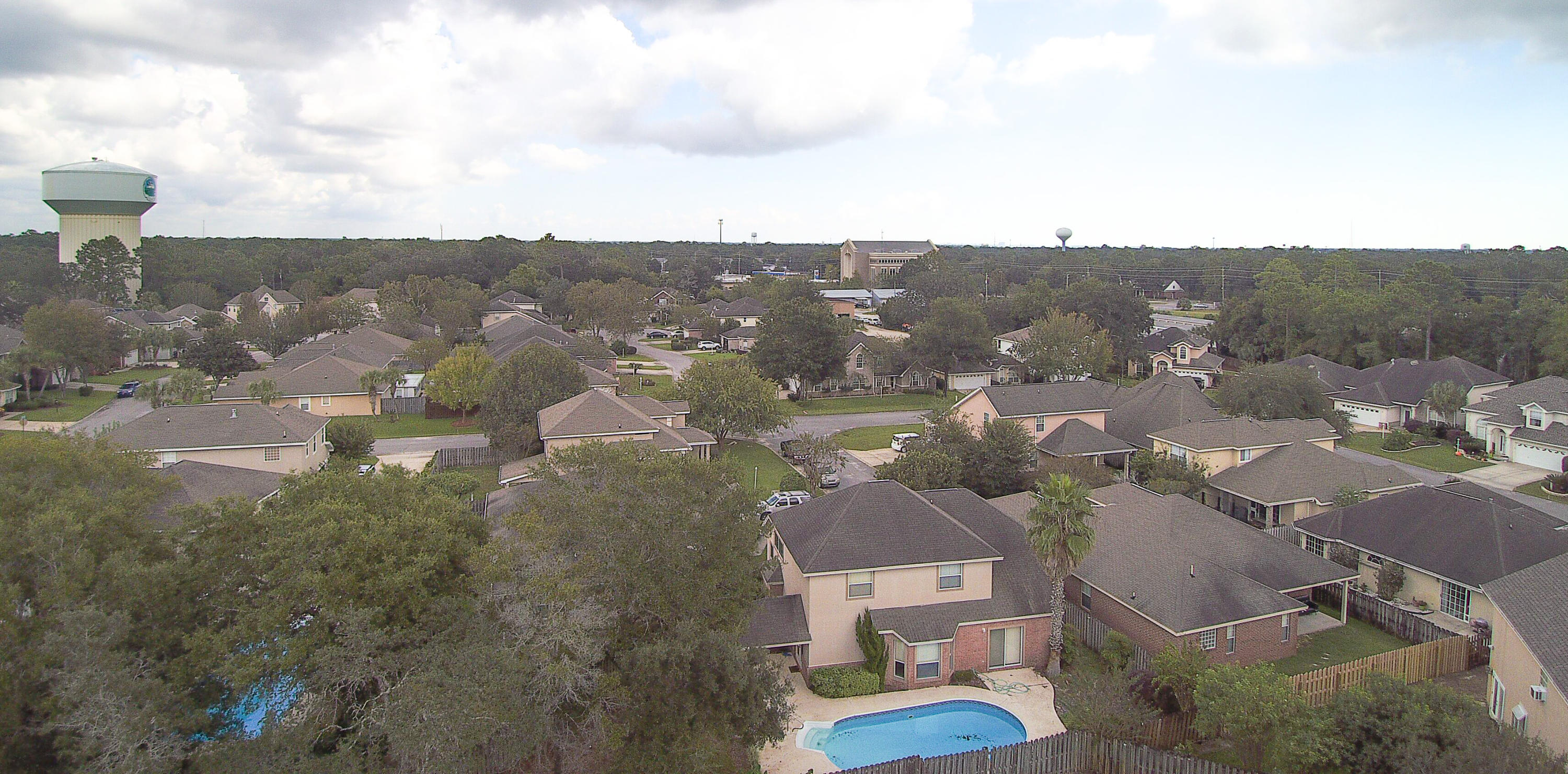 NORTH RIDGE CREEK S/D 1ST ADDN - Residential