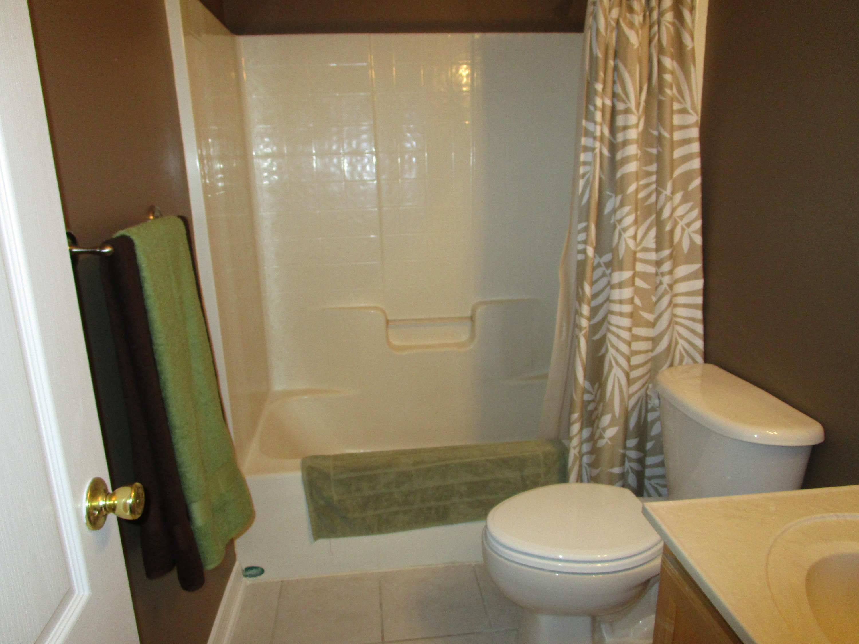 NORTH RIDGE CREEK S/D 1ST ADDN - Residential