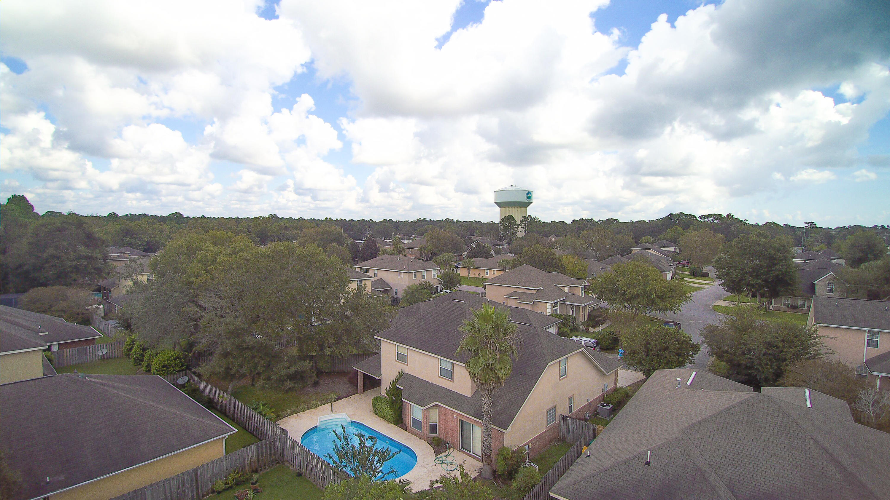 NORTH RIDGE CREEK S/D 1ST ADDN - Residential