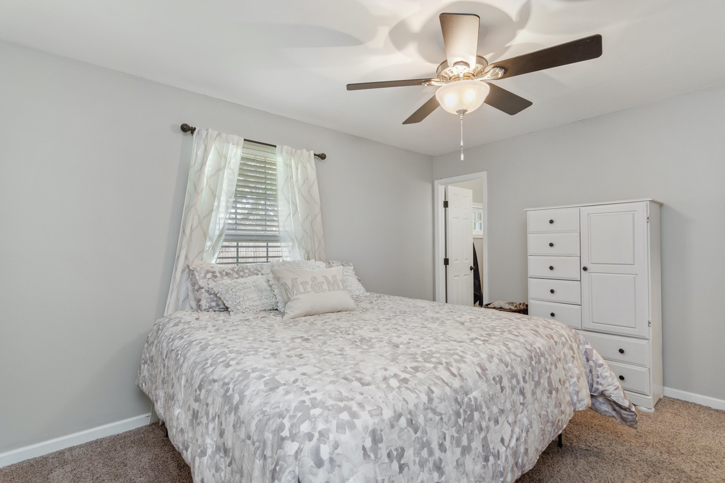 HILLTOP ACRES - Residential