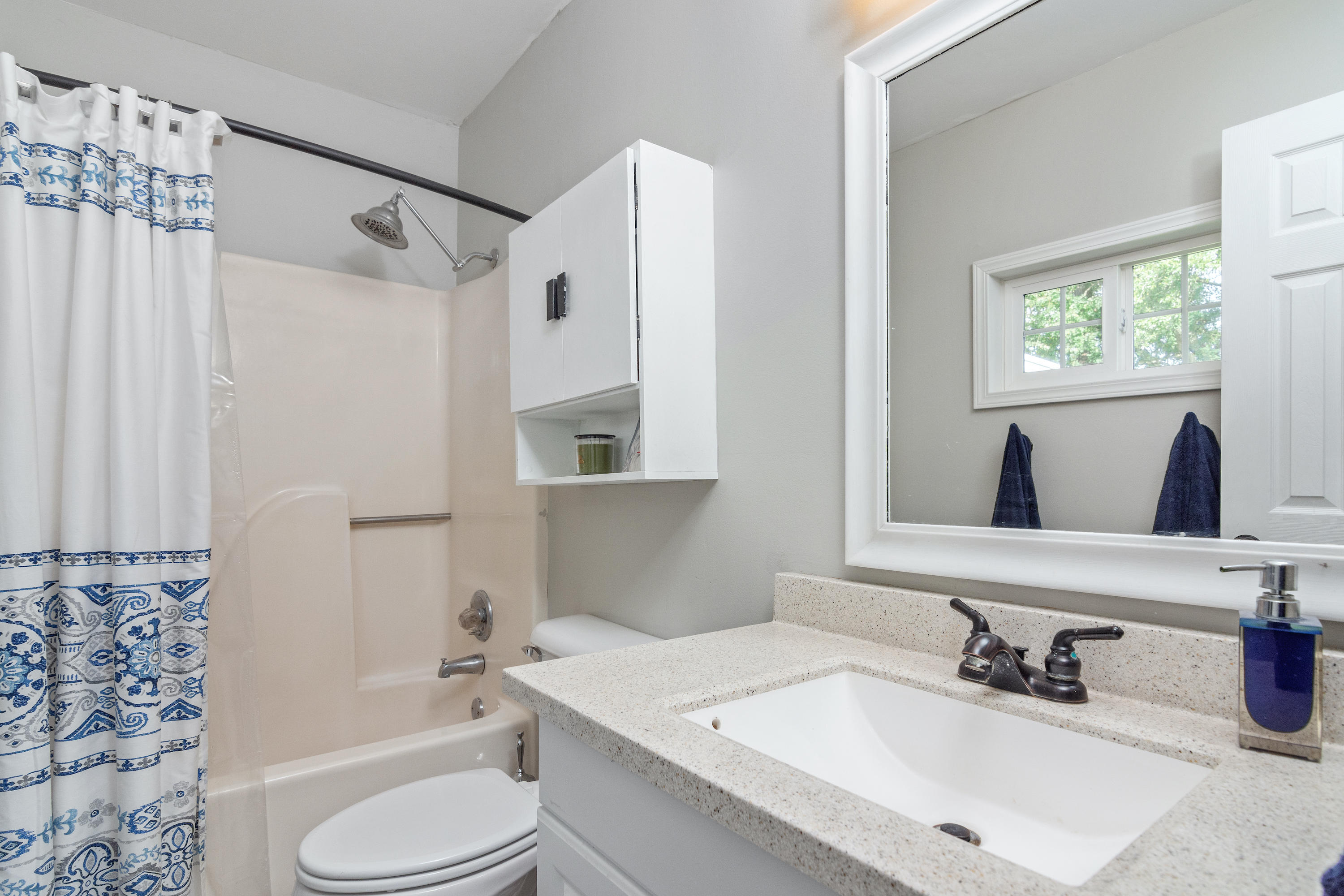 HILLTOP ACRES - Residential