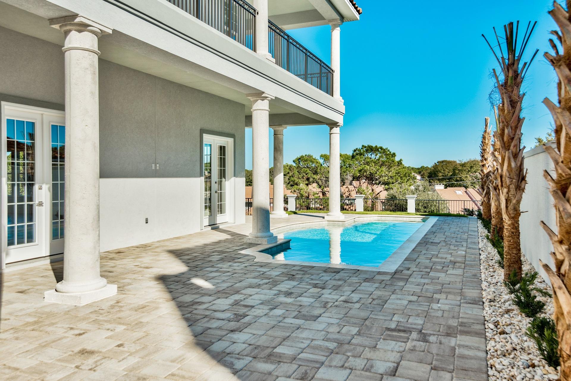 TIVOLI RIDGE - Residential