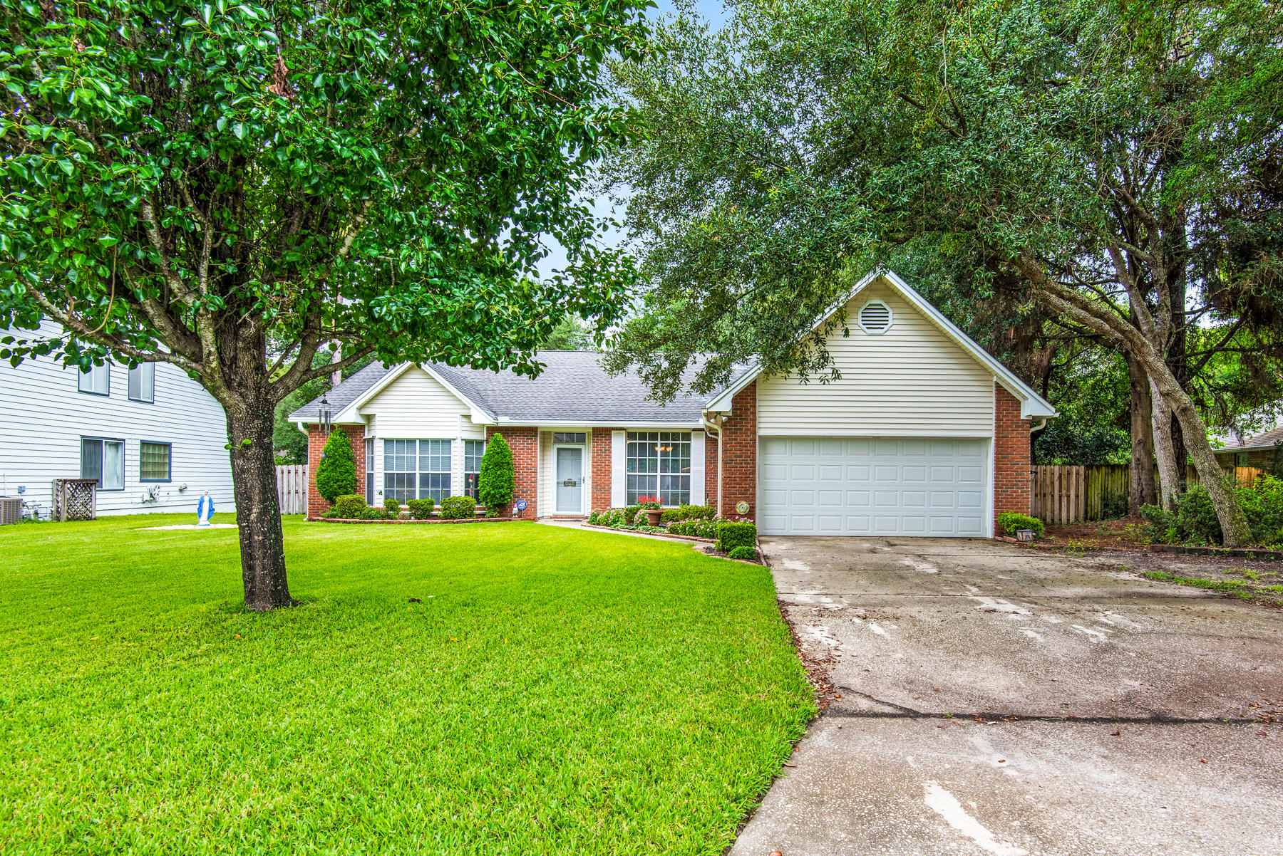 ROCKY BAYOU COUNTRY CLUB ESTATES 7 - Residential