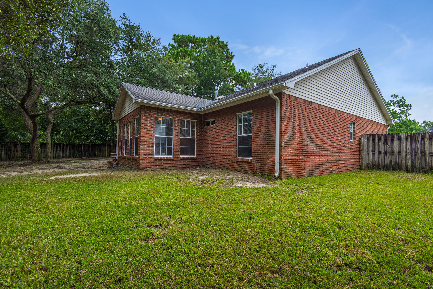 ROCKY BAYOU COUNTRY CLUB ESTATES 7 - Residential