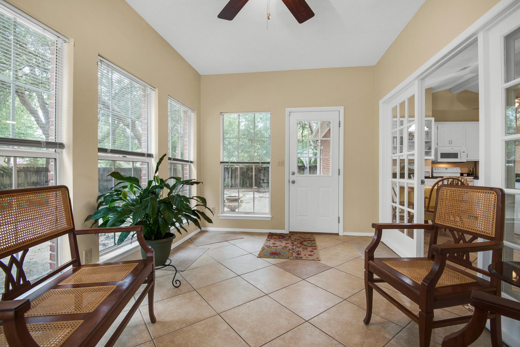 ROCKY BAYOU COUNTRY CLUB ESTATES 7 - Residential