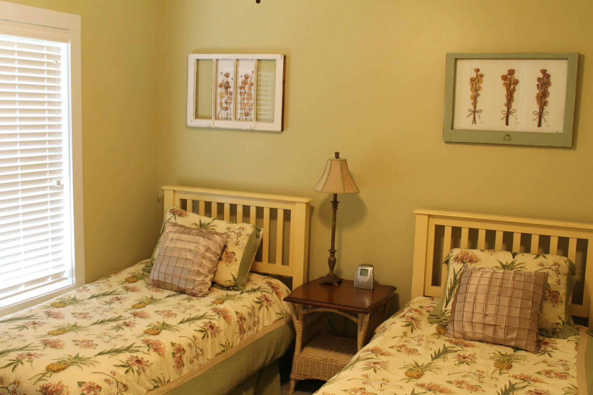 FRANGISTA BEACH 2ND ADDN - Residential