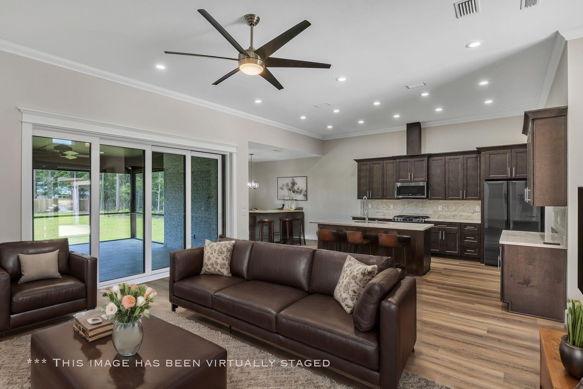 LAGRANGE SHORES - Residential